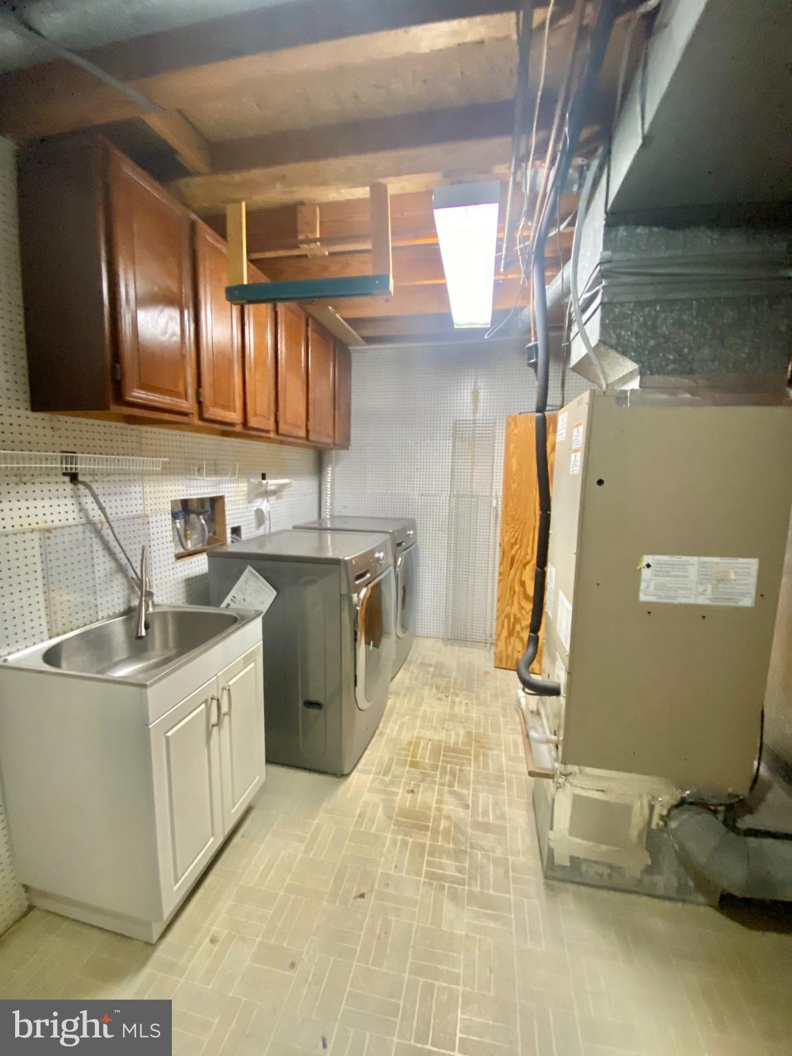 SETTLERS LANDING - Residential Lease