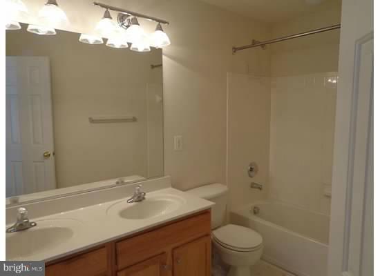 HOMEPLACE ON PELHAMS REACH - Residential Lease