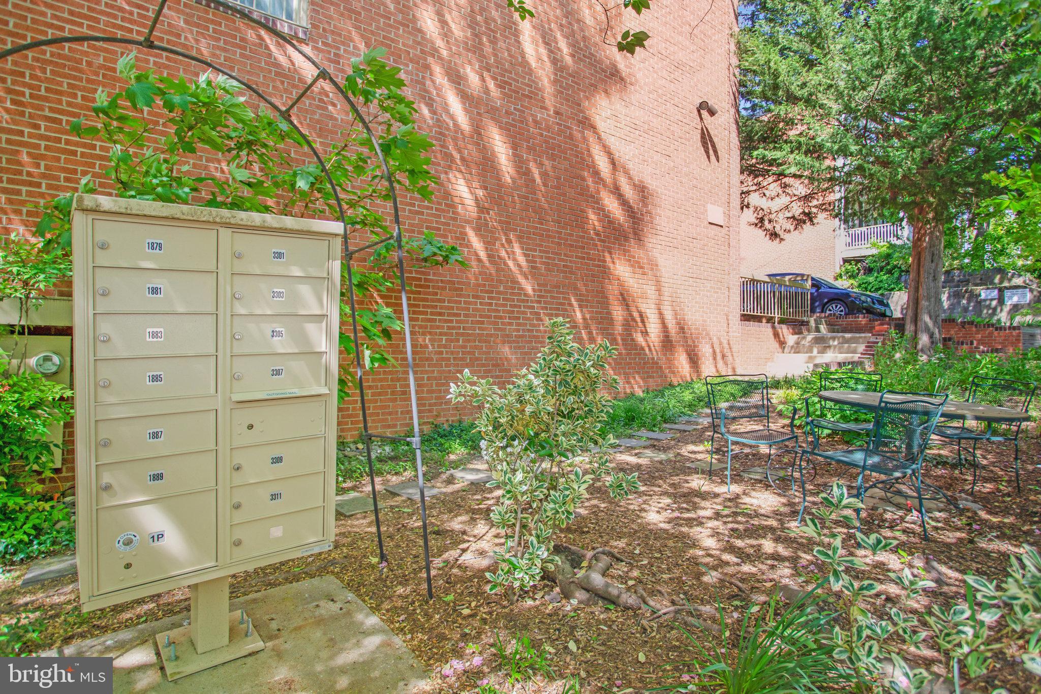 MOUNT PLEASANT - Residential Lease