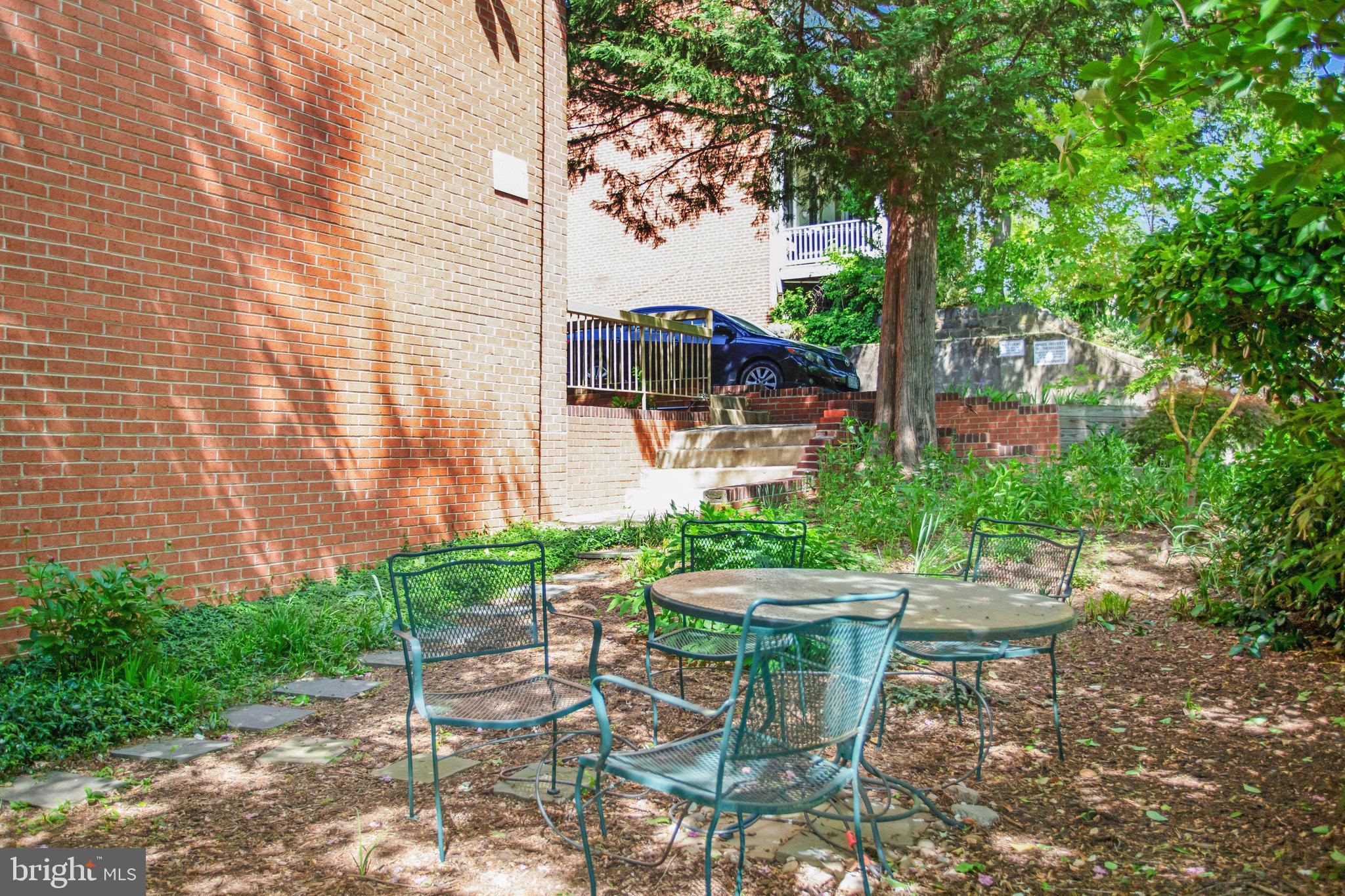 MOUNT PLEASANT - Residential Lease