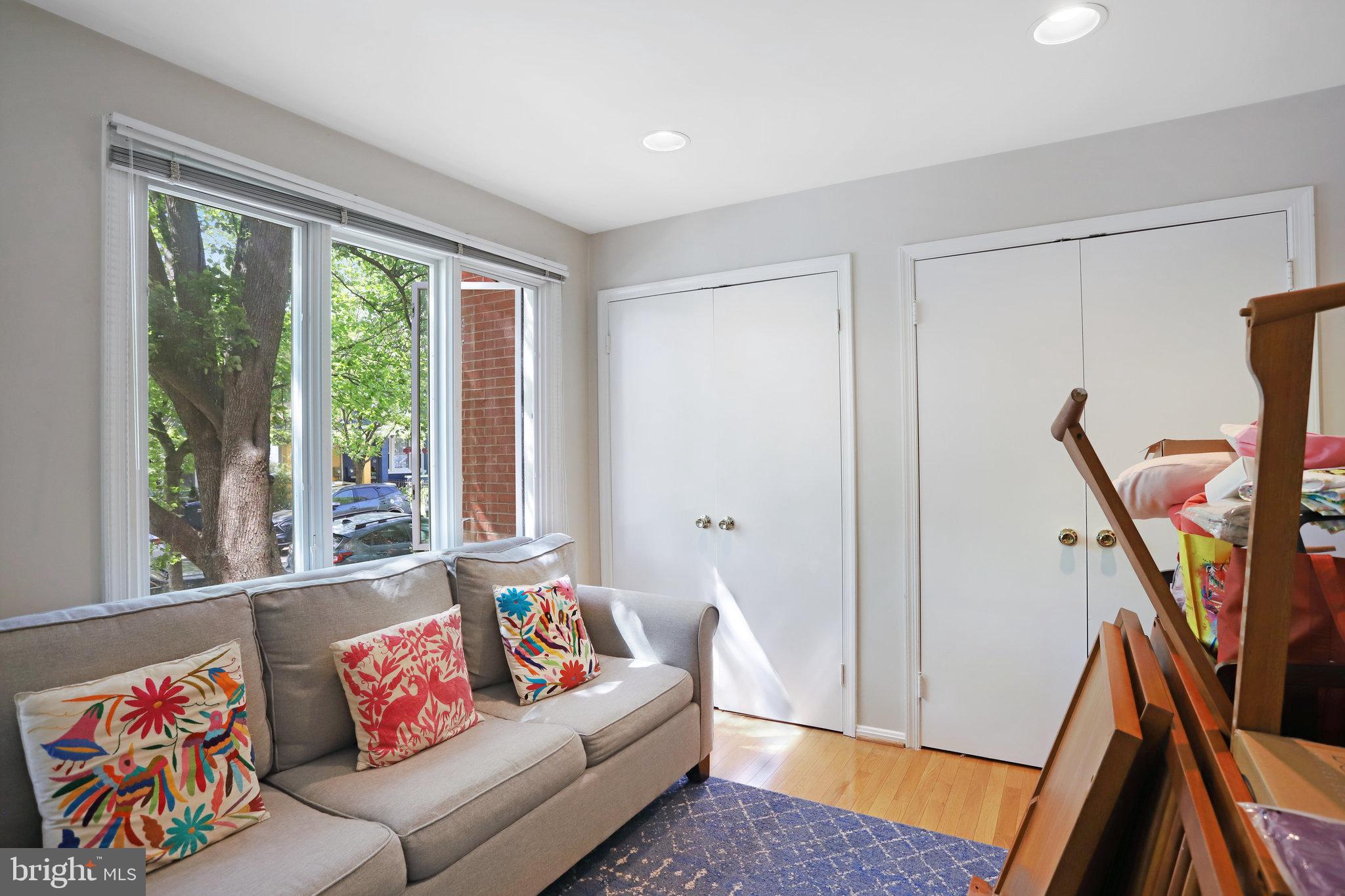 MOUNT PLEASANT - Residential Lease
