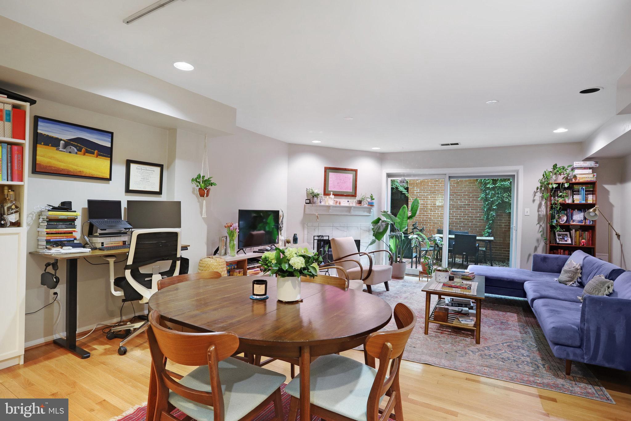 MOUNT PLEASANT - Residential Lease