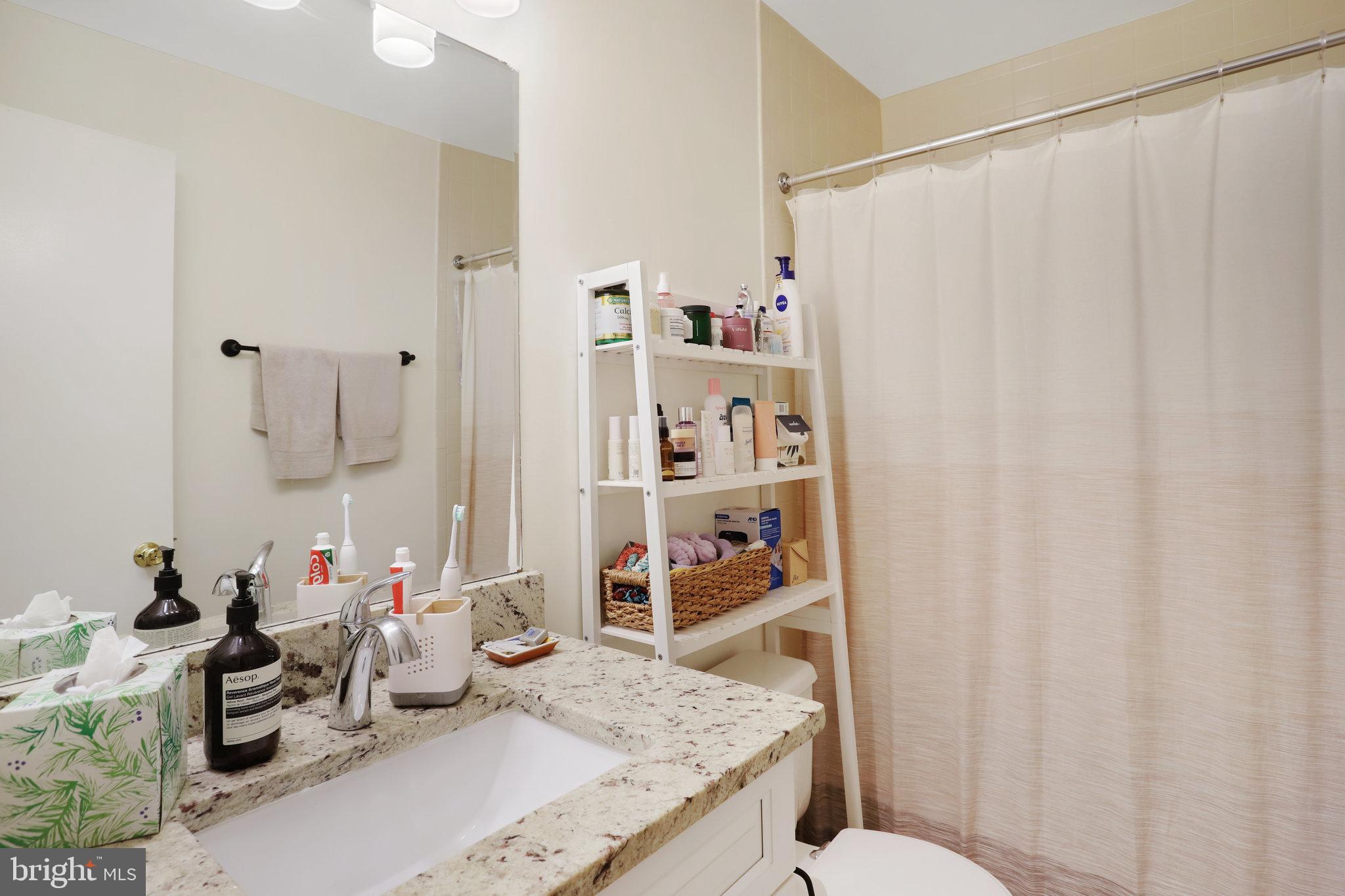 MOUNT PLEASANT - Residential Lease