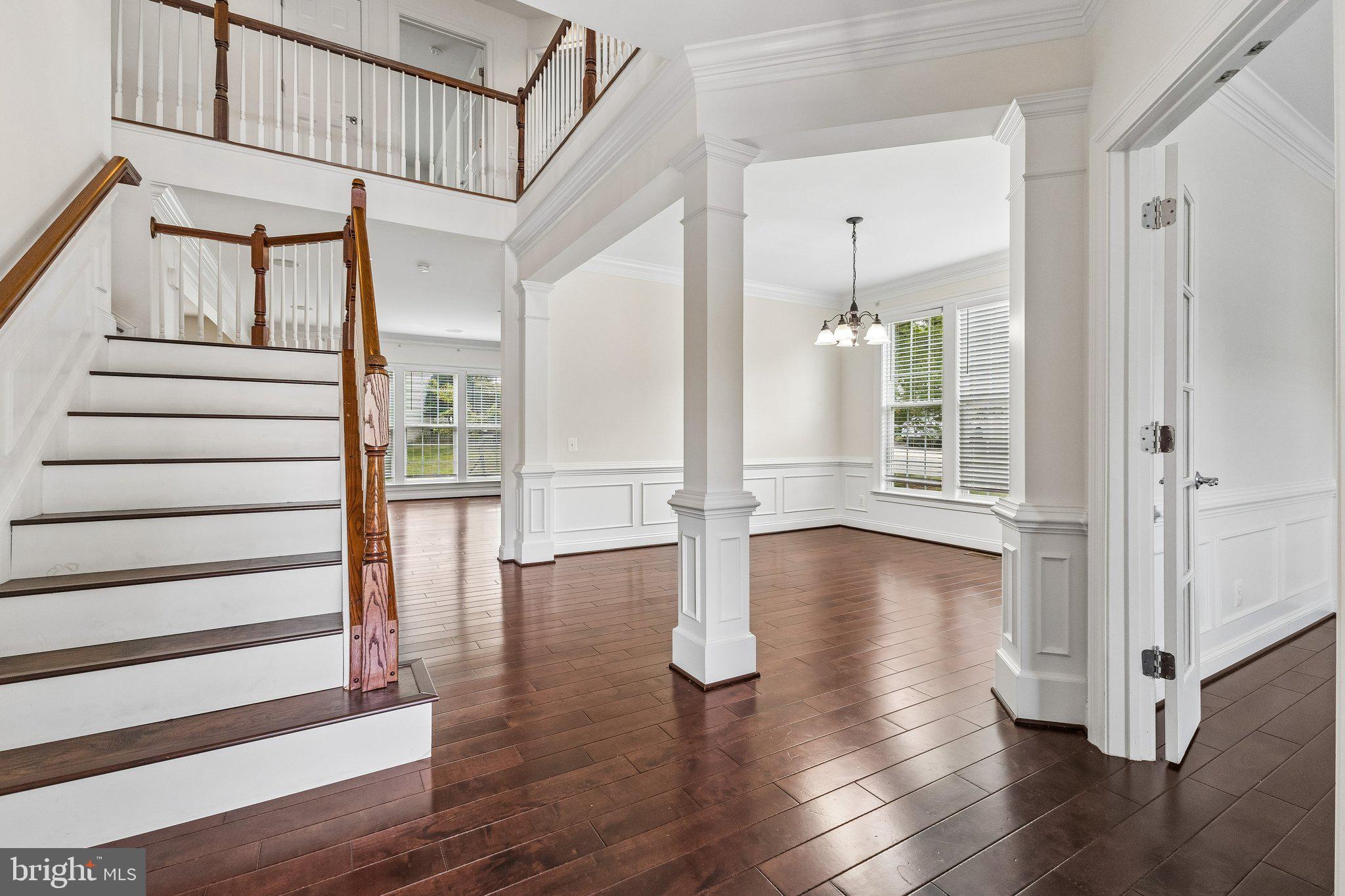 43527 LOUDOUN BARN WAY