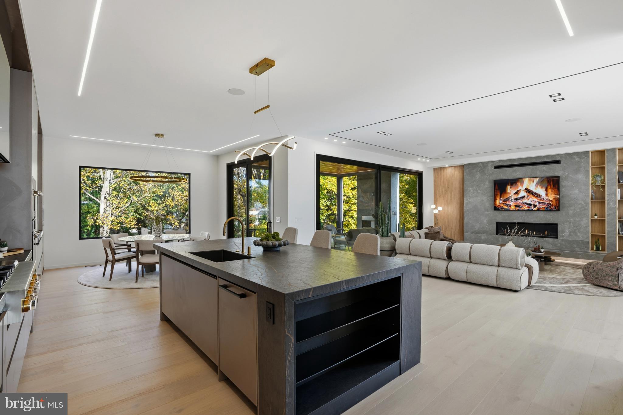 THE TRAILS - Residential