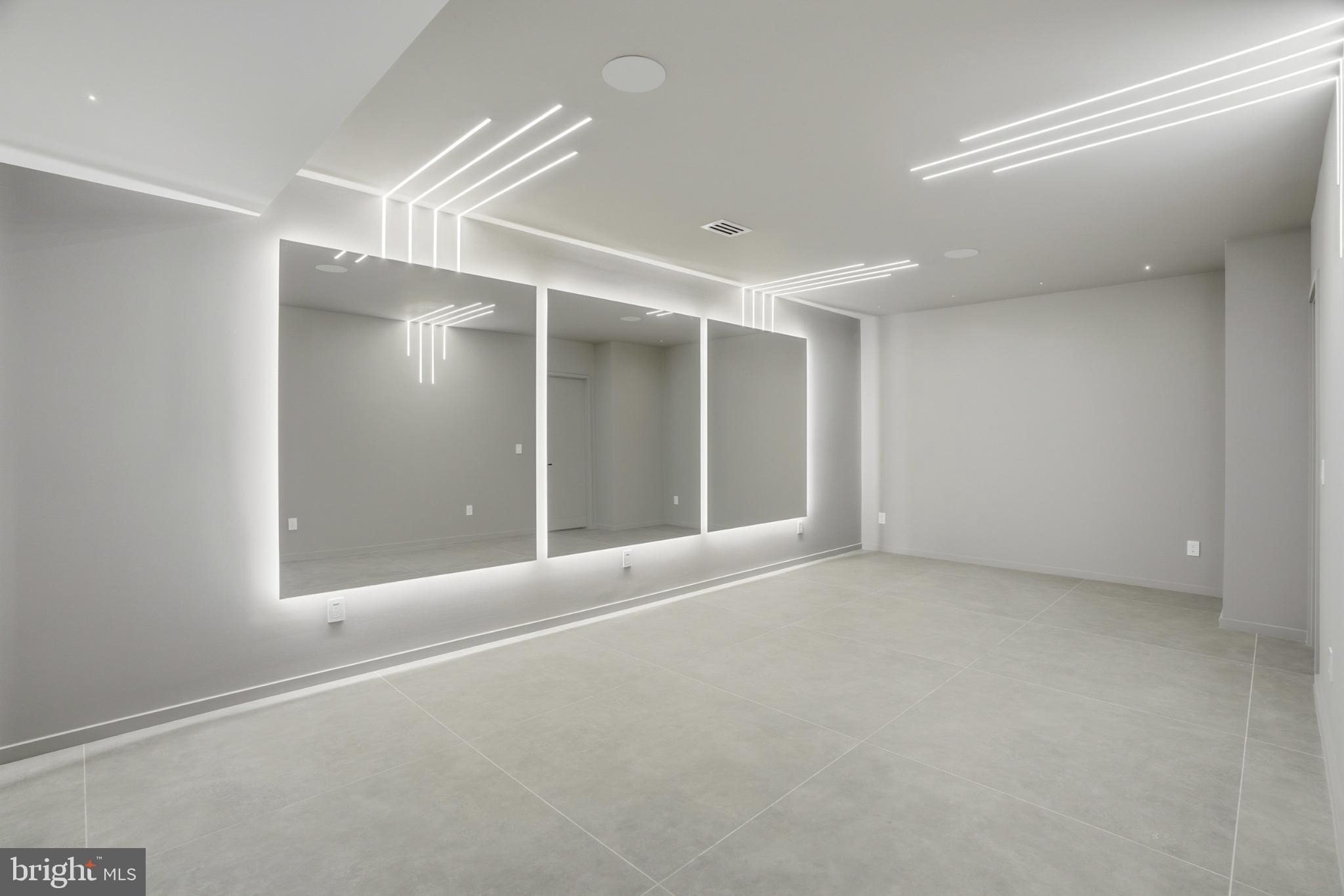 THE TRAILS - Residential