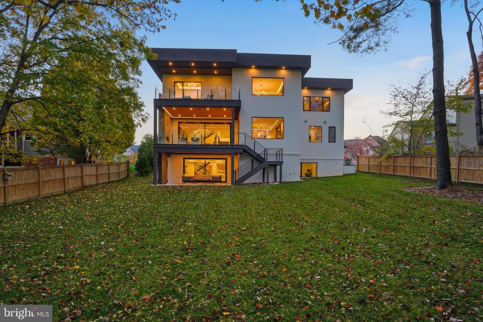 THE TRAILS - Residential