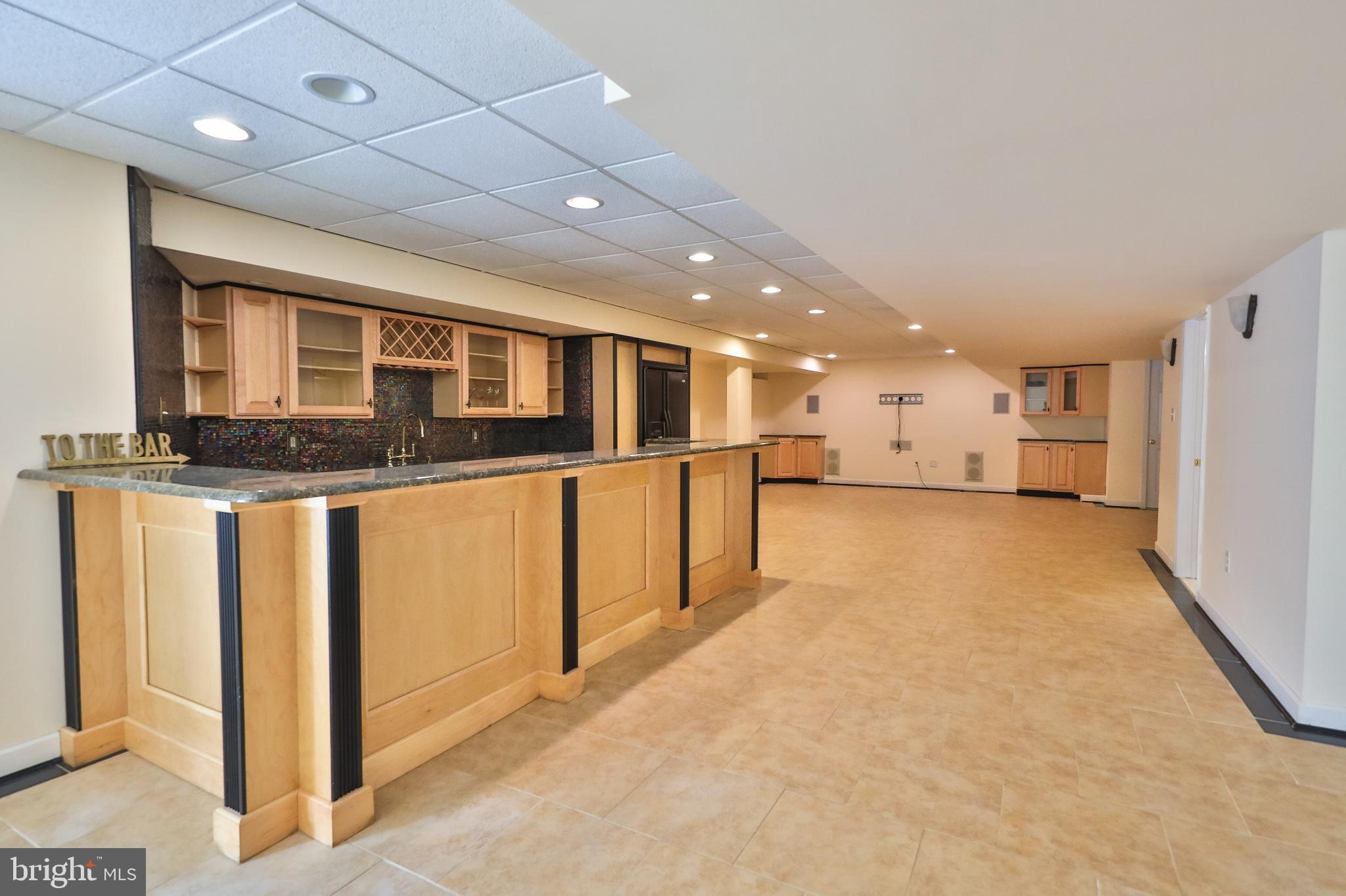 RIVERCREST - Residential