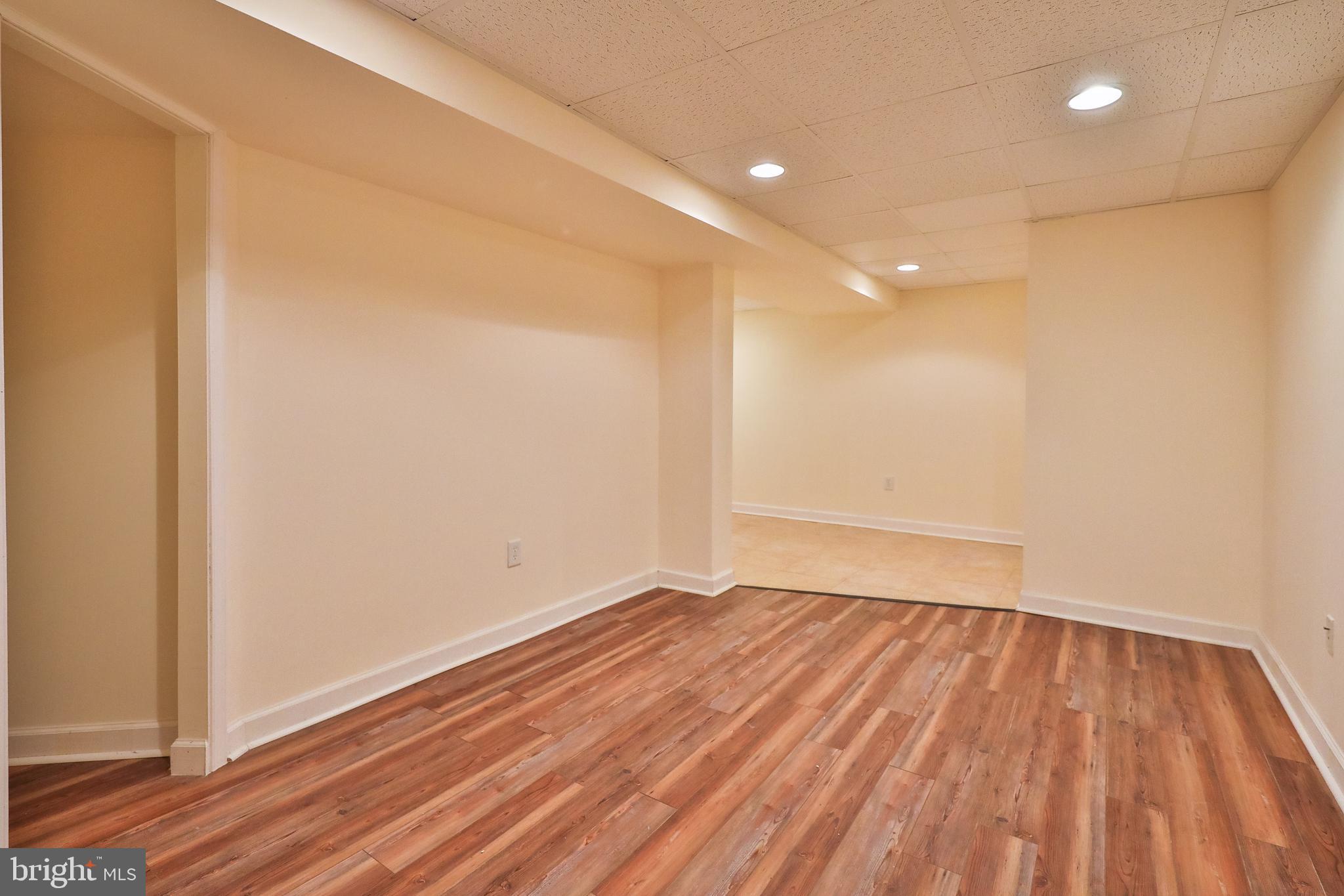 RIVERCREST - Residential