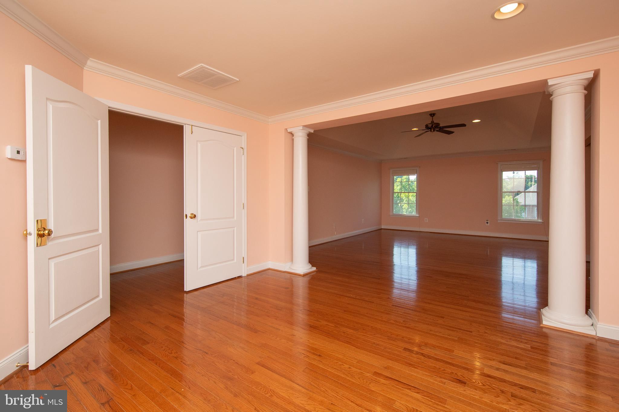 RIVERCREST - Residential