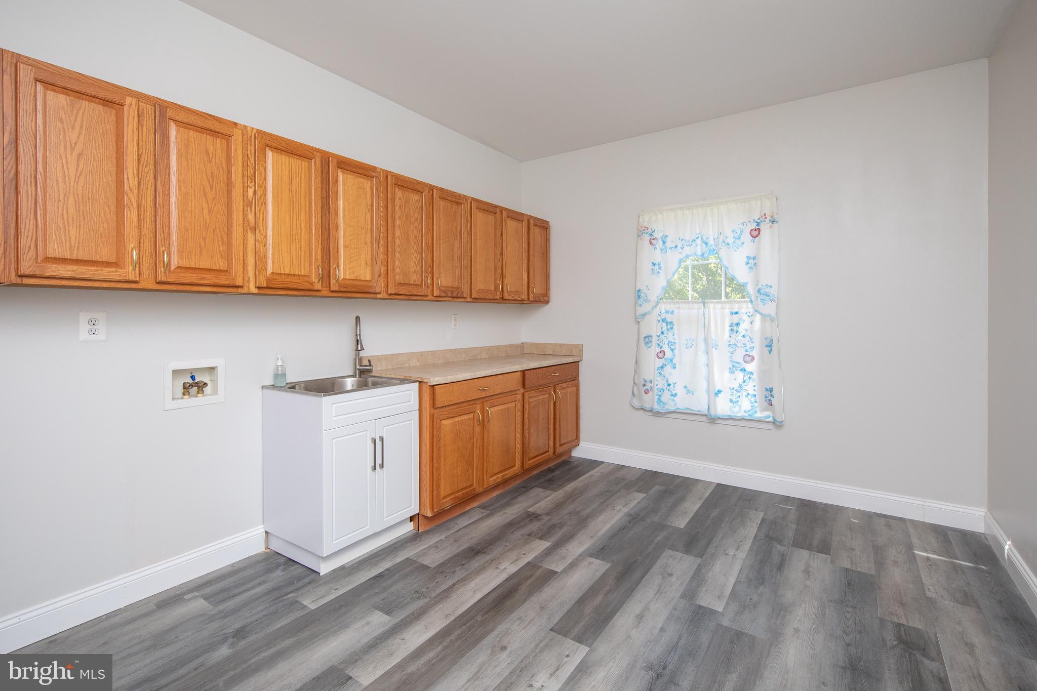 RIVERCREST - Residential