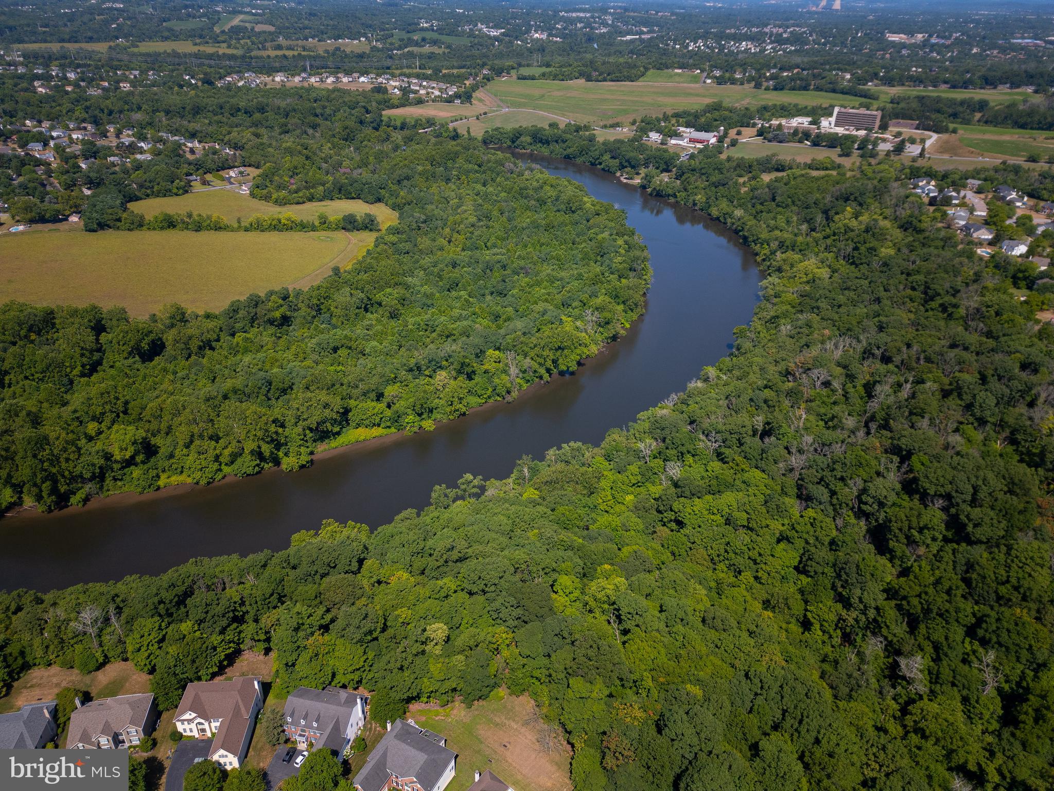 RIVERCREST - Residential