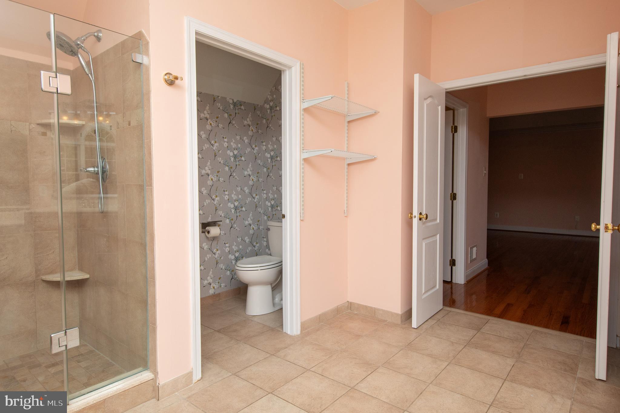 RIVERCREST - Residential