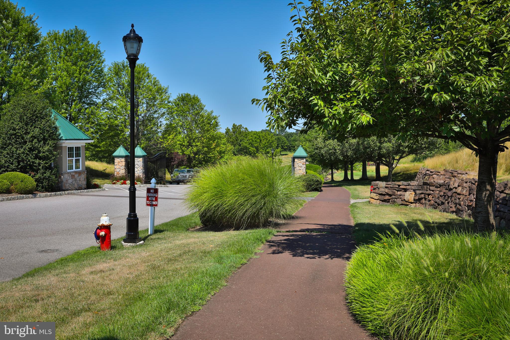 RIVERCREST - Residential