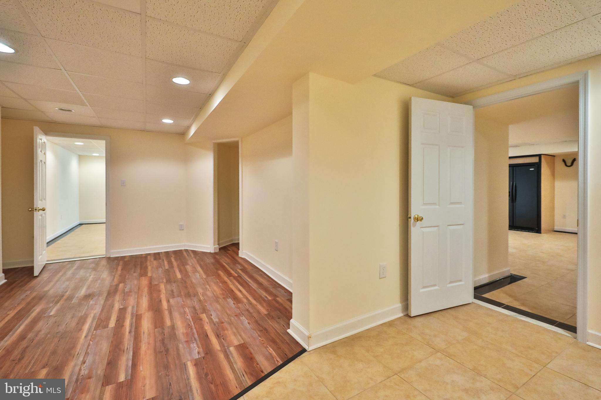 RIVERCREST - Residential