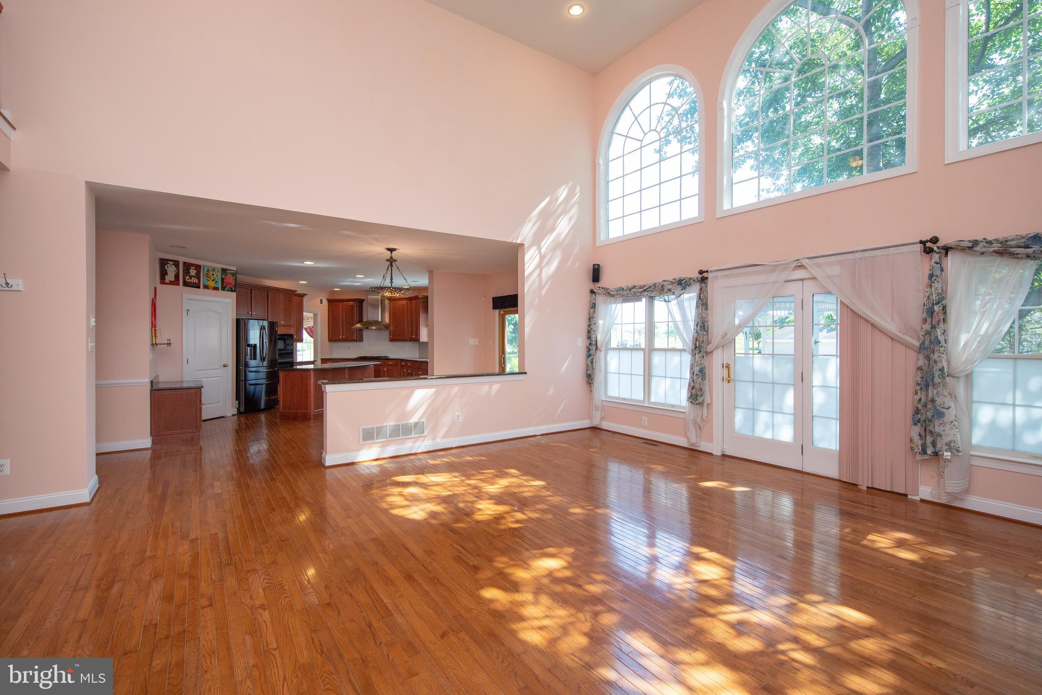 RIVERCREST - Residential