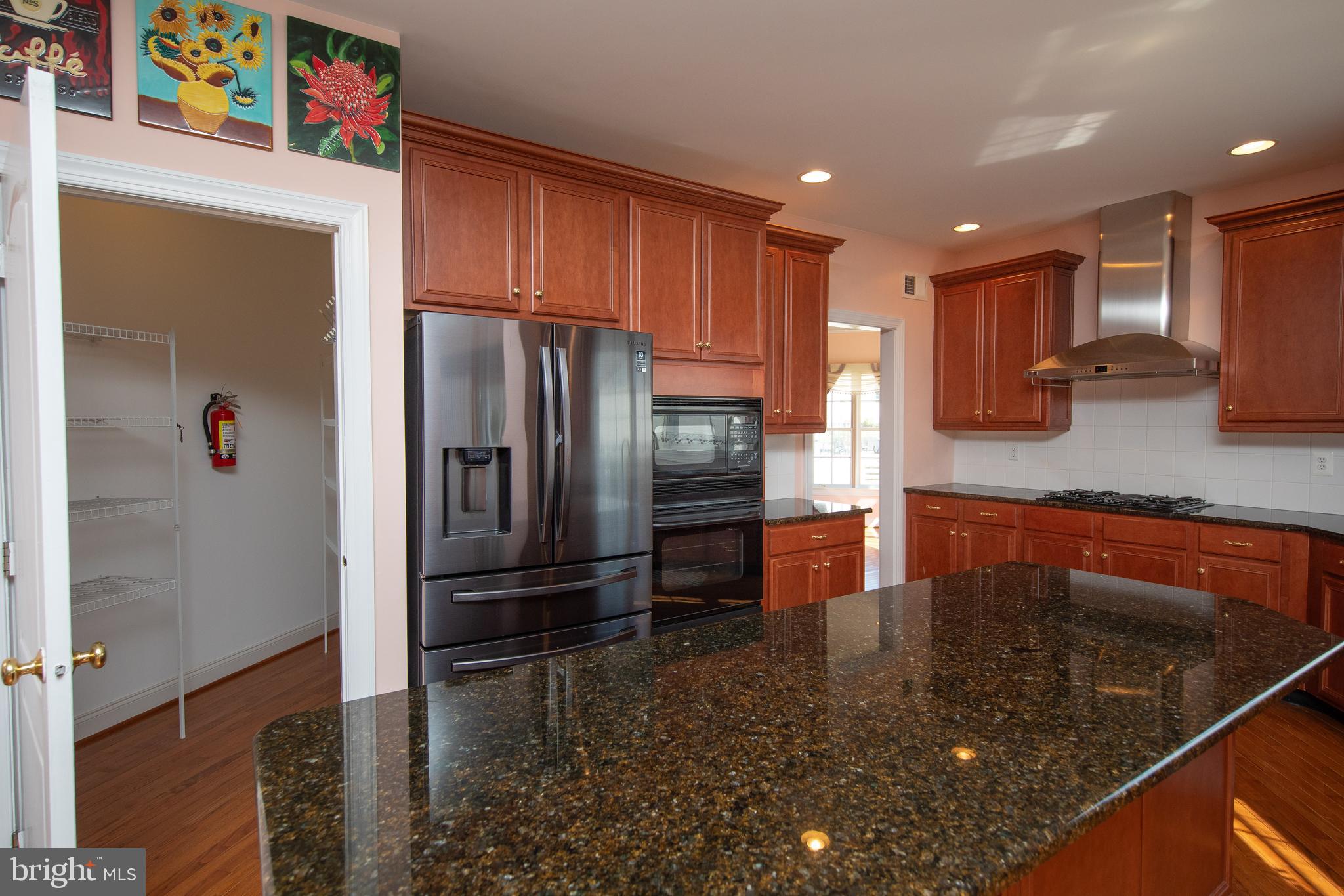 RIVERCREST - Residential