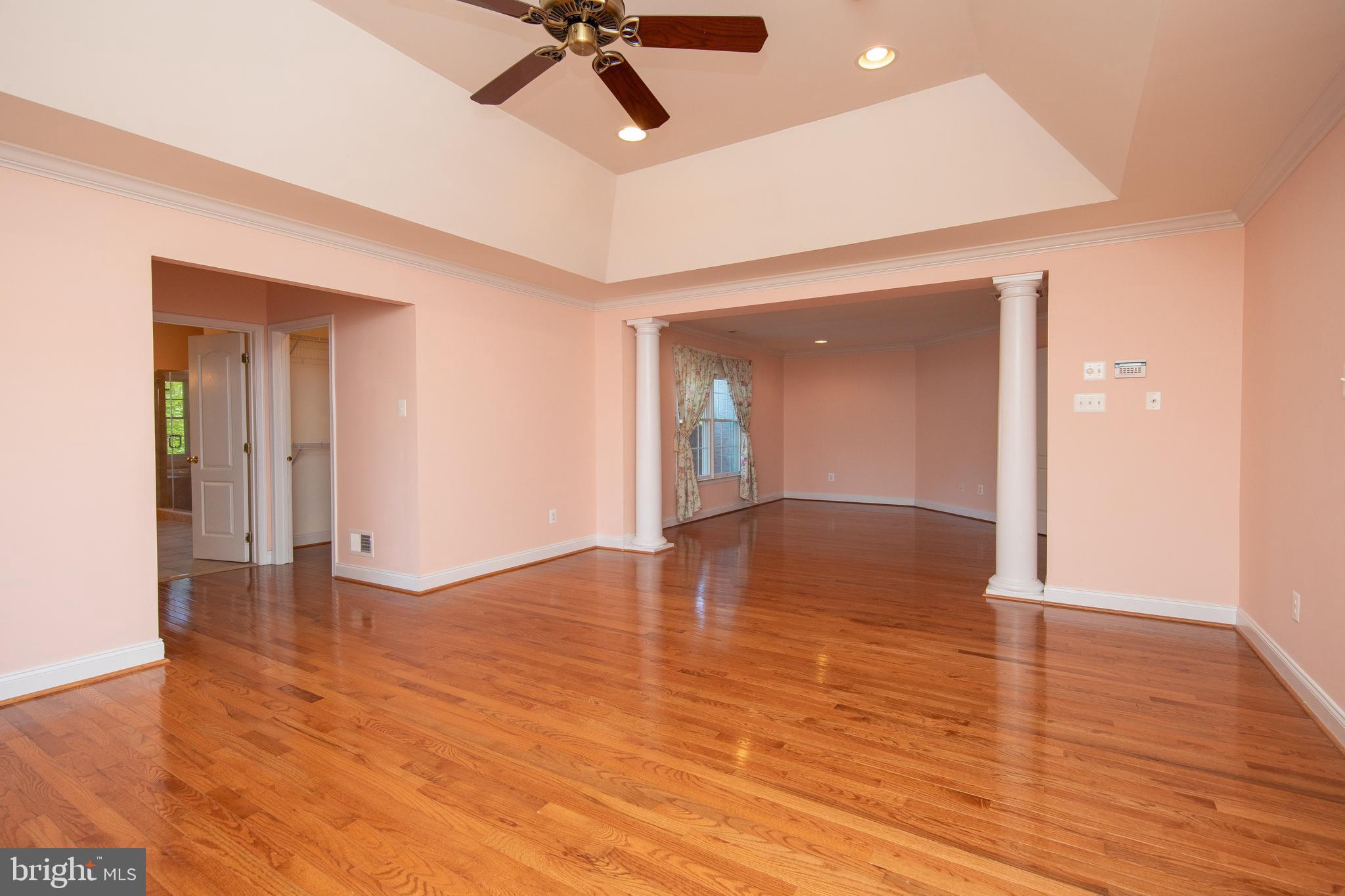 RIVERCREST - Residential