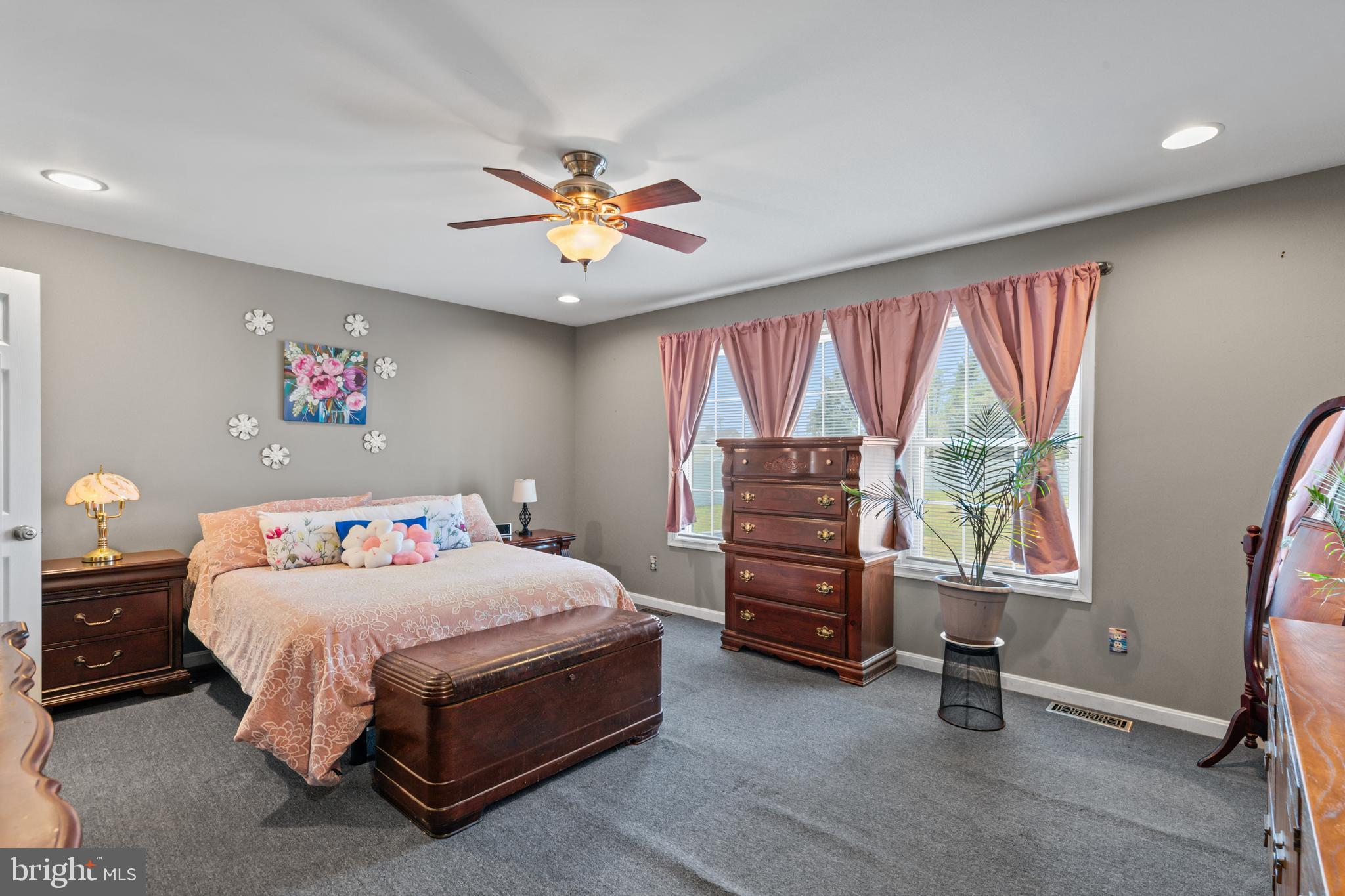 TUSSOCK ESTATES - Residential