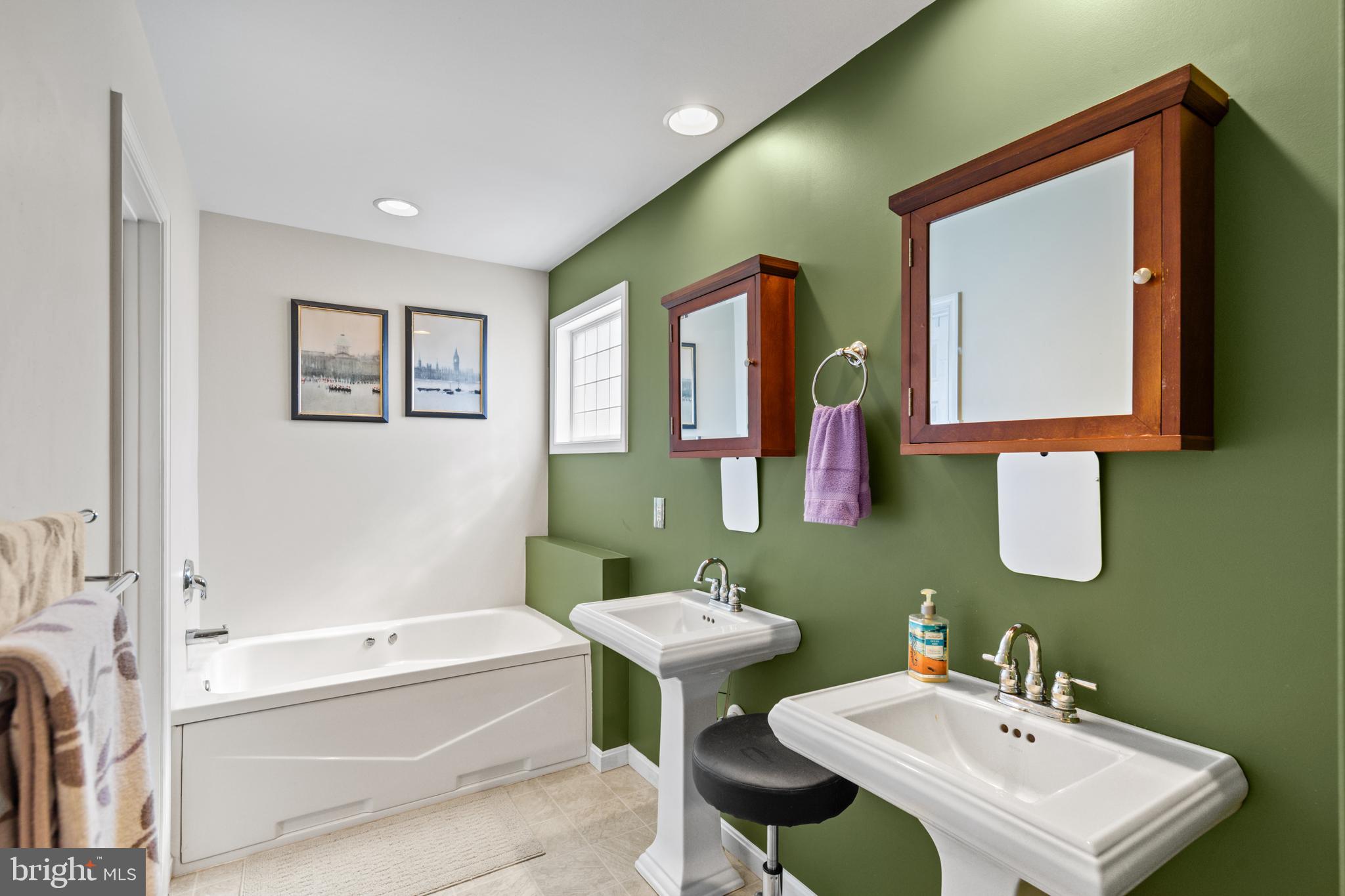 TUSSOCK ESTATES - Residential
