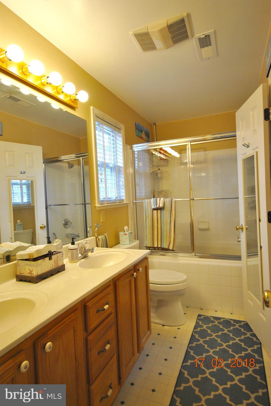 ARGYLE HILLS - Residential Lease