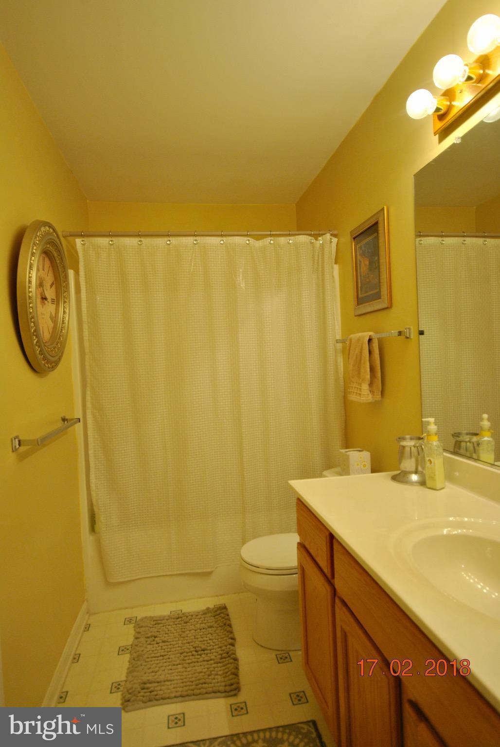 ARGYLE HILLS - Residential Lease