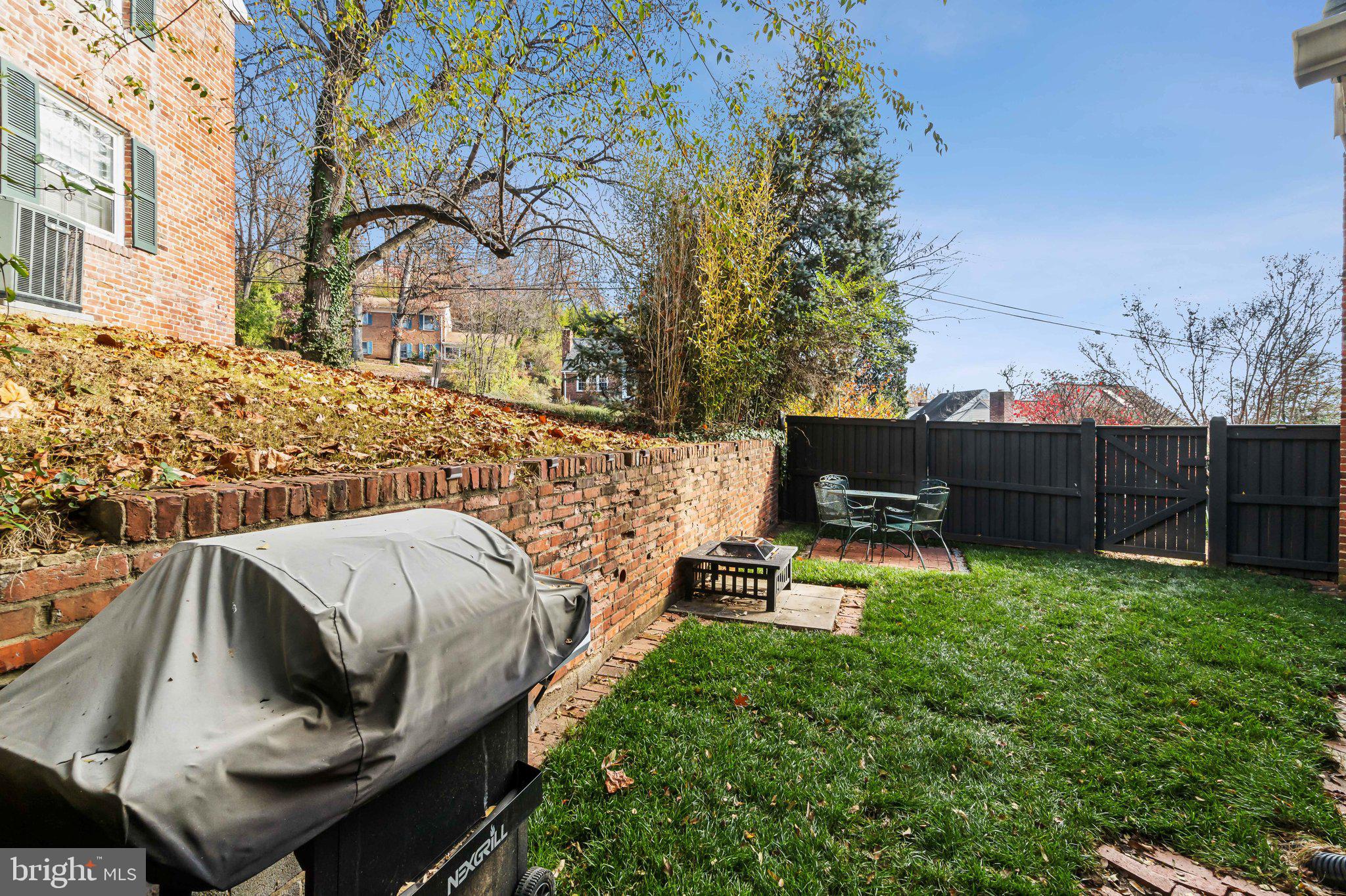 AURORA HILLS - Residential