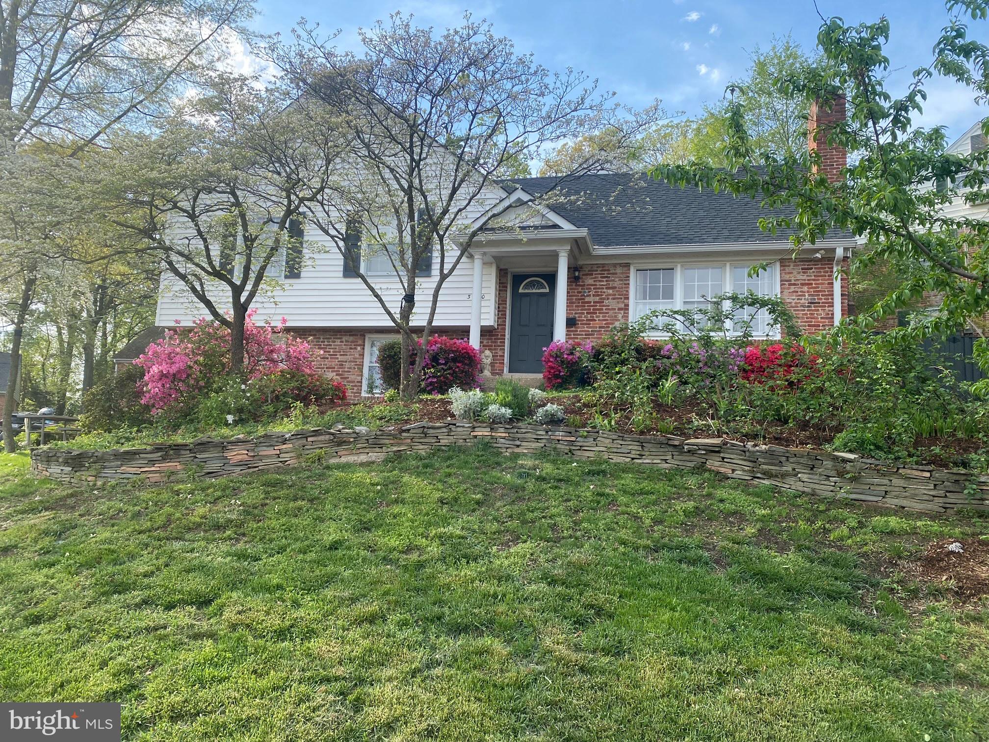 AURORA HILLS - Residential