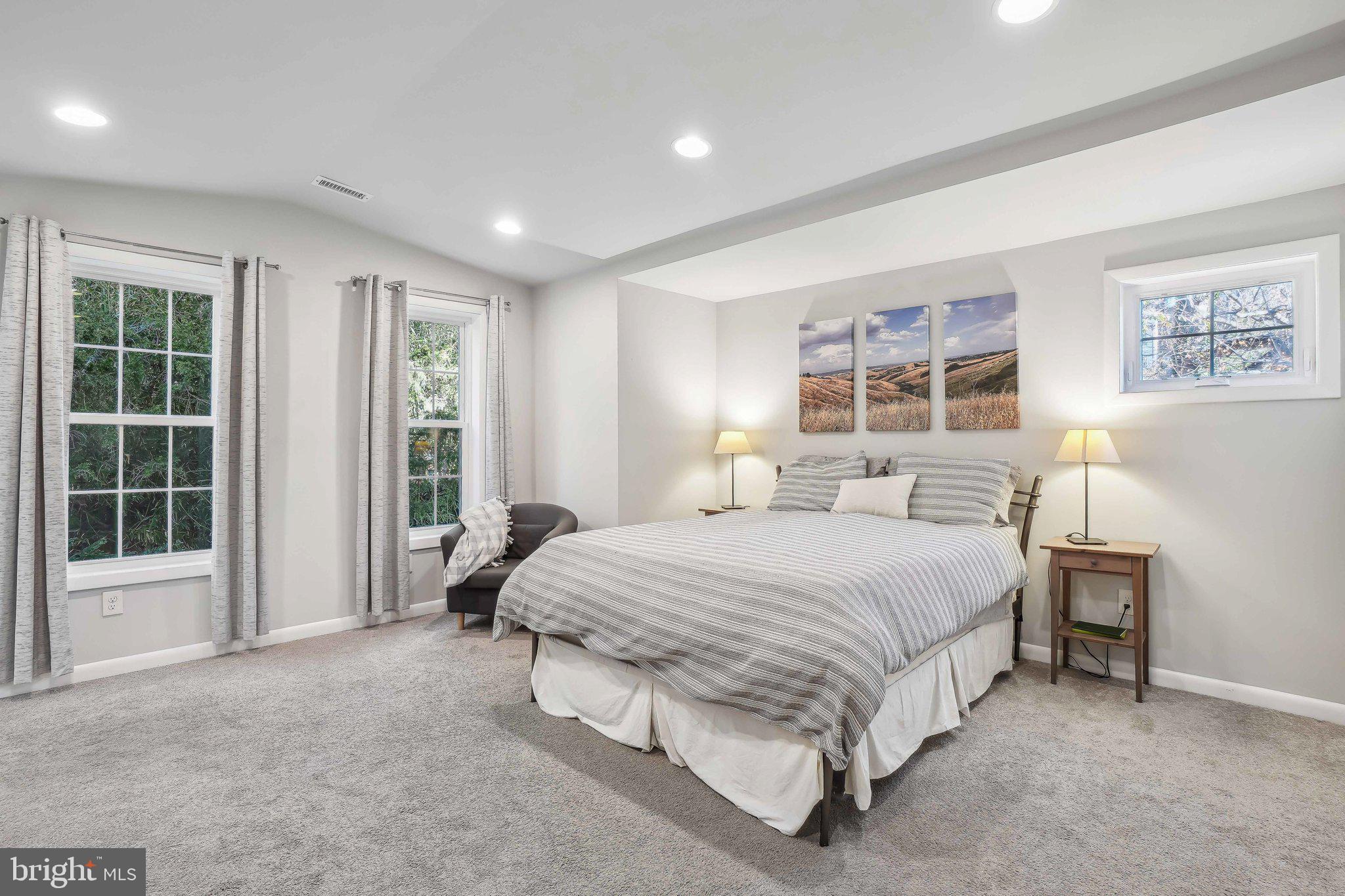 AURORA HILLS - Residential