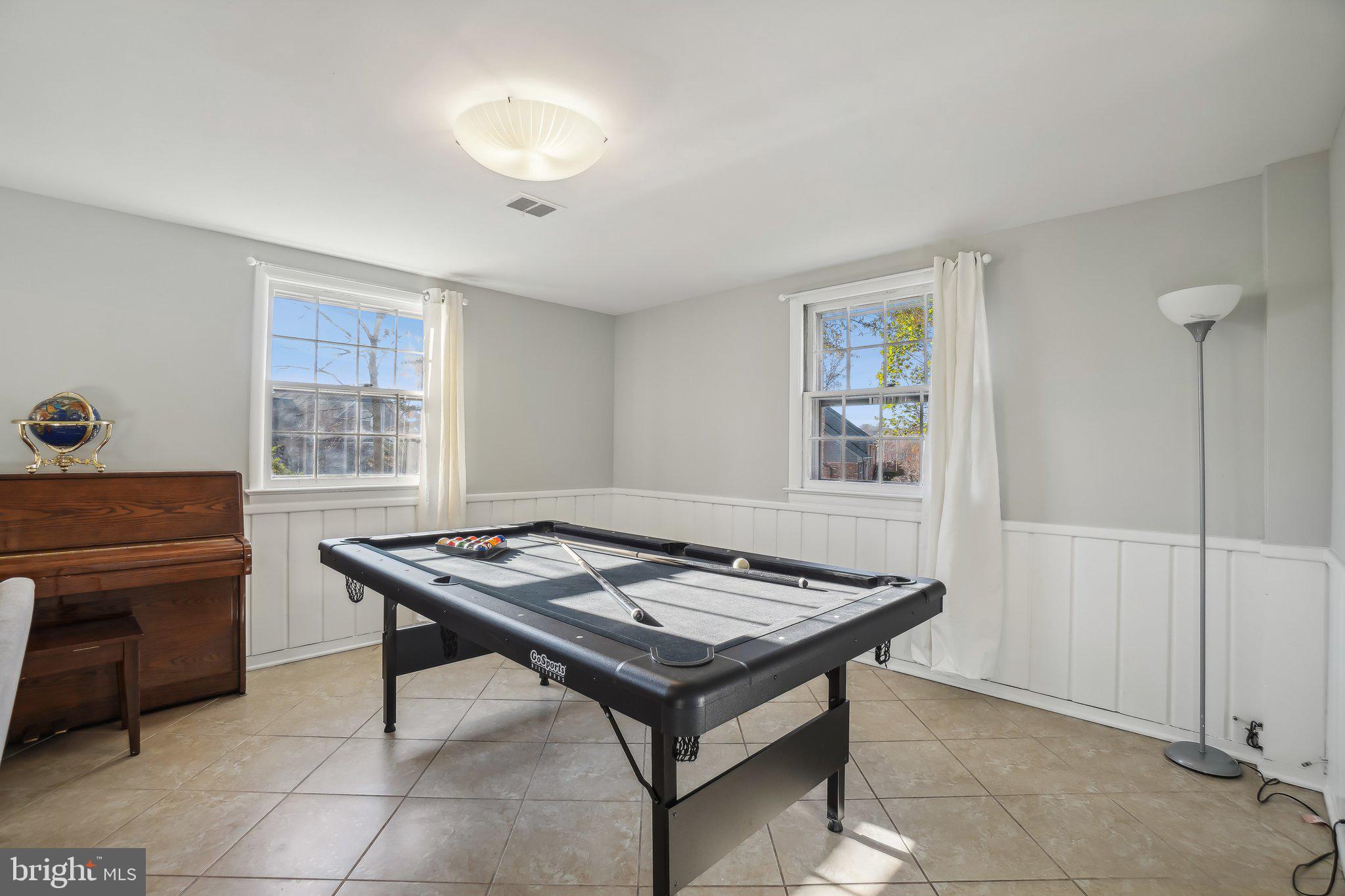 AURORA HILLS - Residential