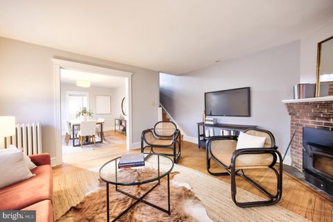 576 BARRETT AVENUE HAVERFORD PA 19041