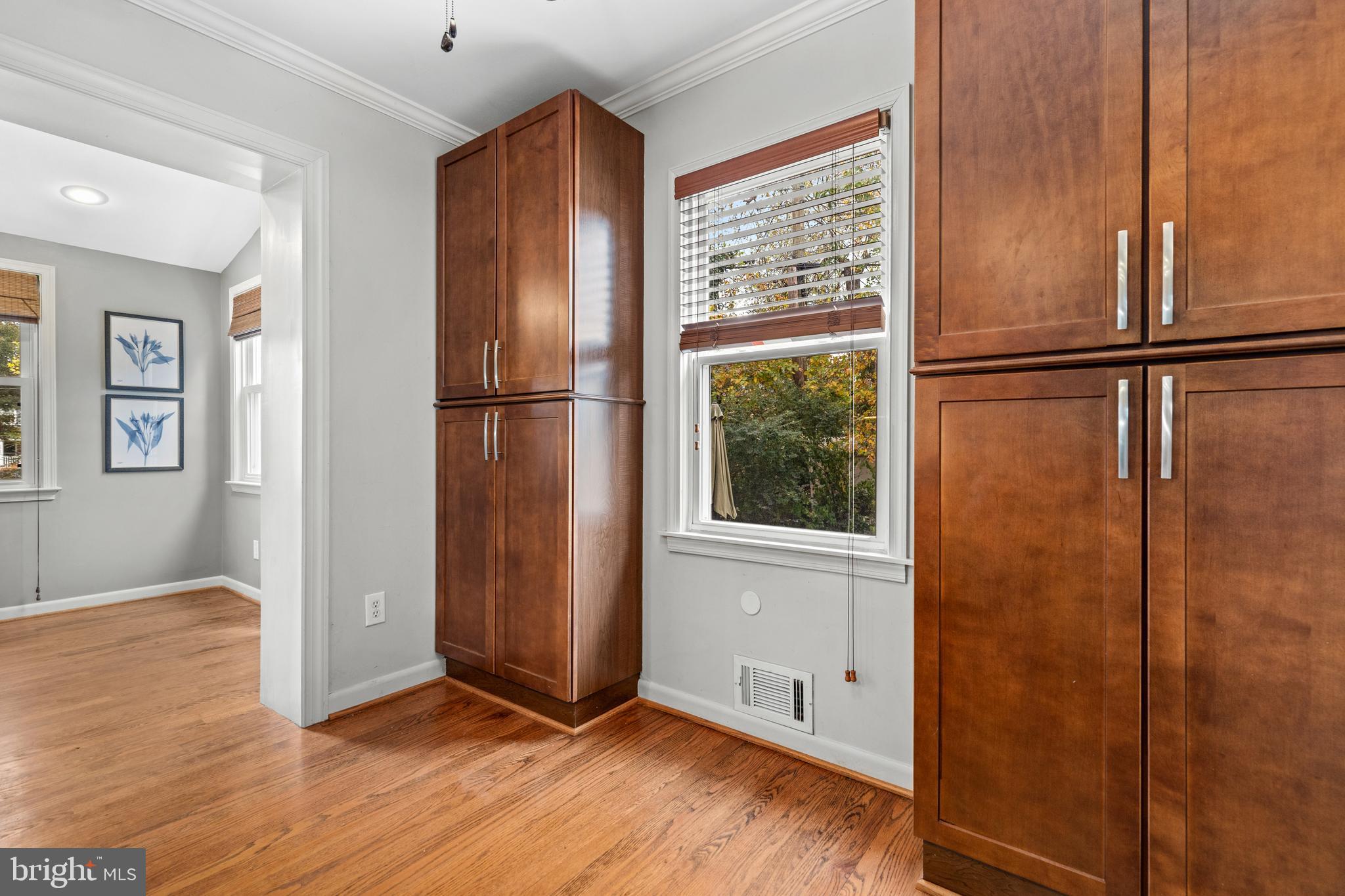 JEFFERSON MANOR - Residential