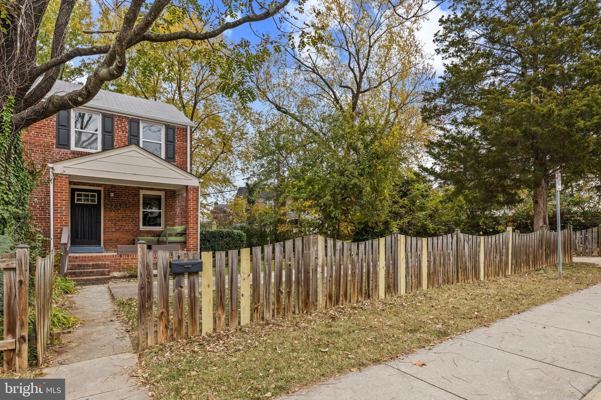 JEFFERSON MANOR - Residential