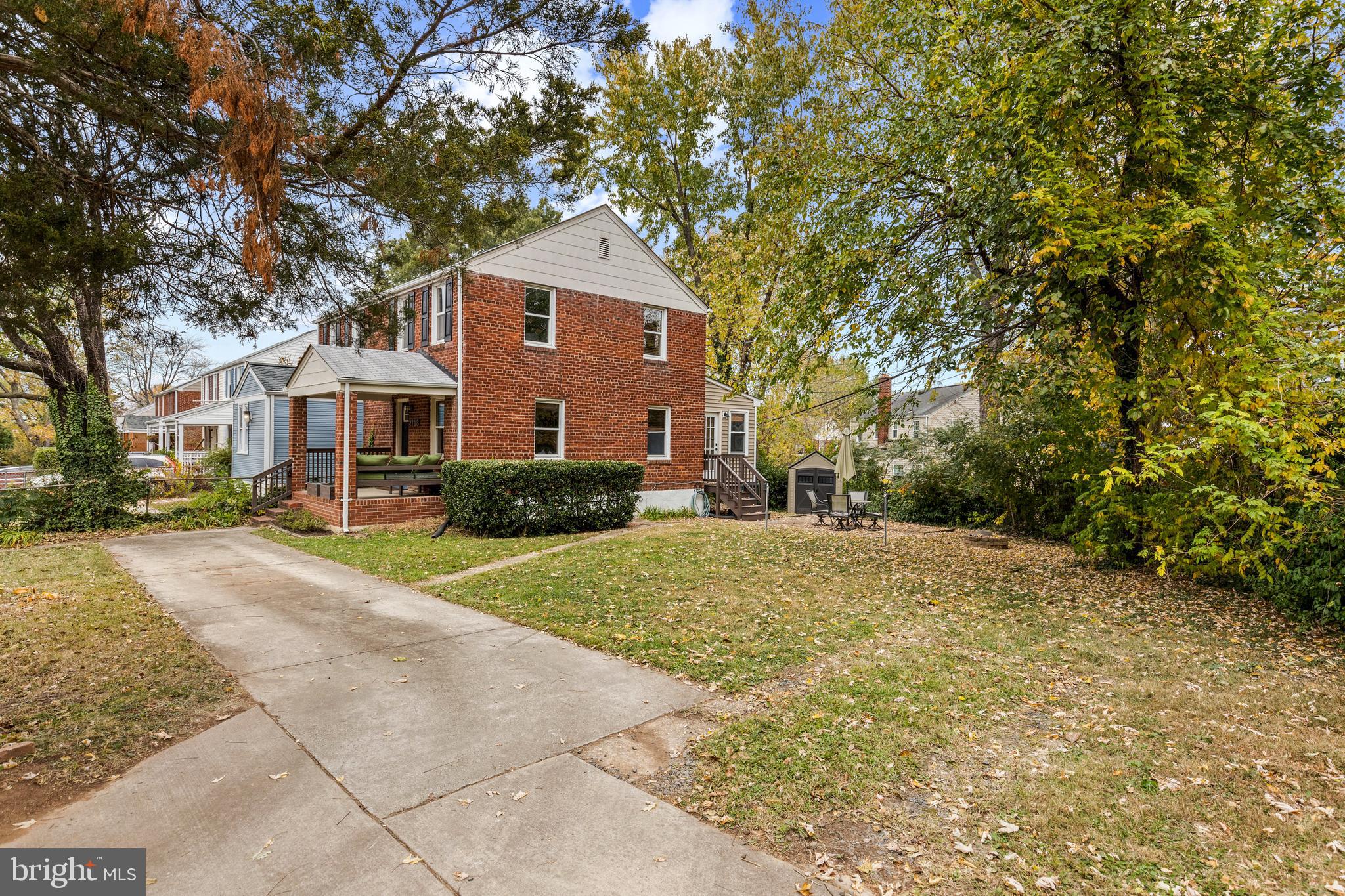 JEFFERSON MANOR - Residential