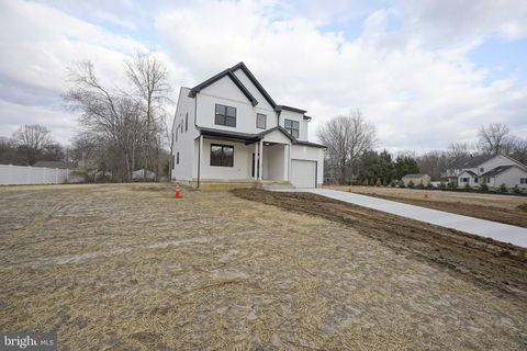 47 FOUNTAIN BOULEVARD BURLINGTON NJ 08016