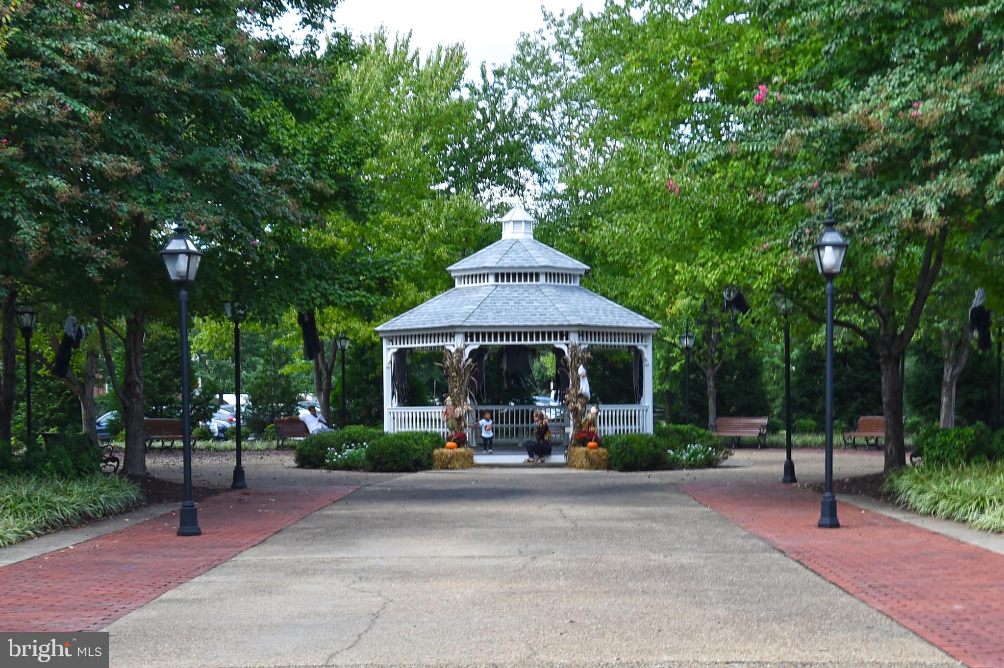 BELLE VIEW CONDOMINIUMS - Residential