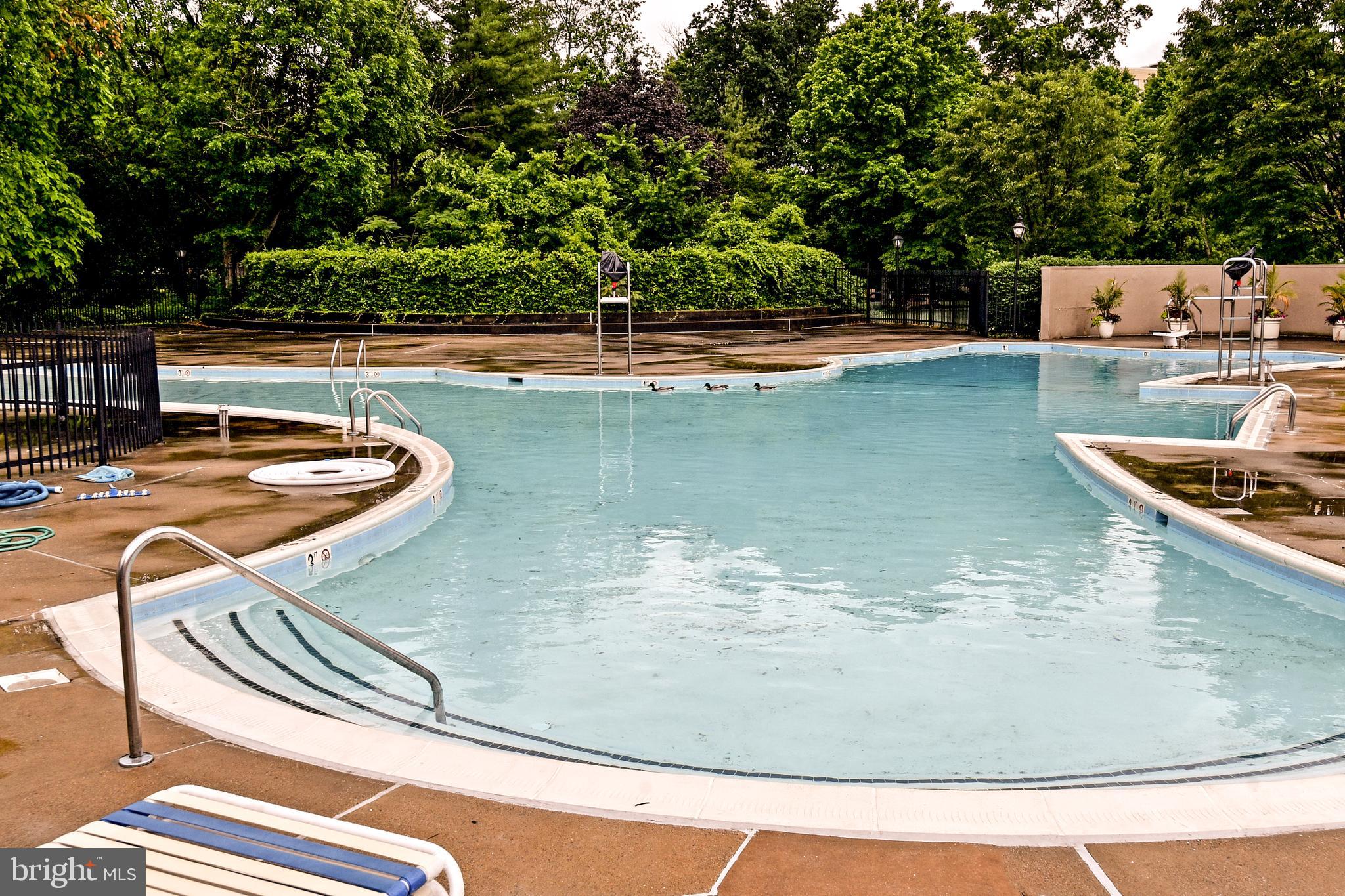 BELLE VIEW CONDOMINIUMS - Residential