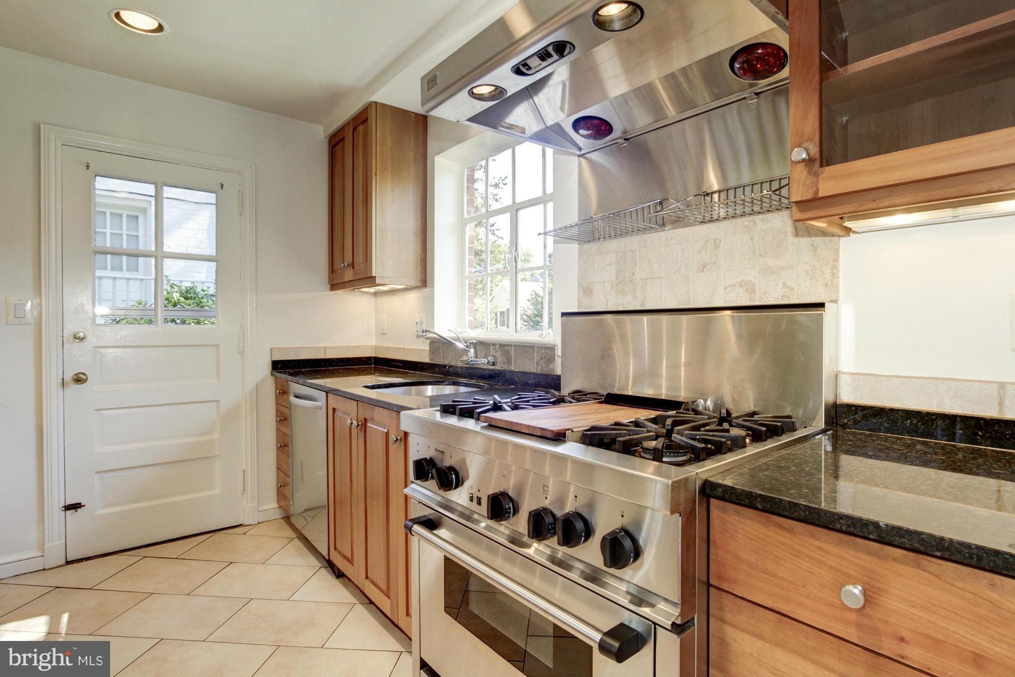 CHEVY CHASE - Residential