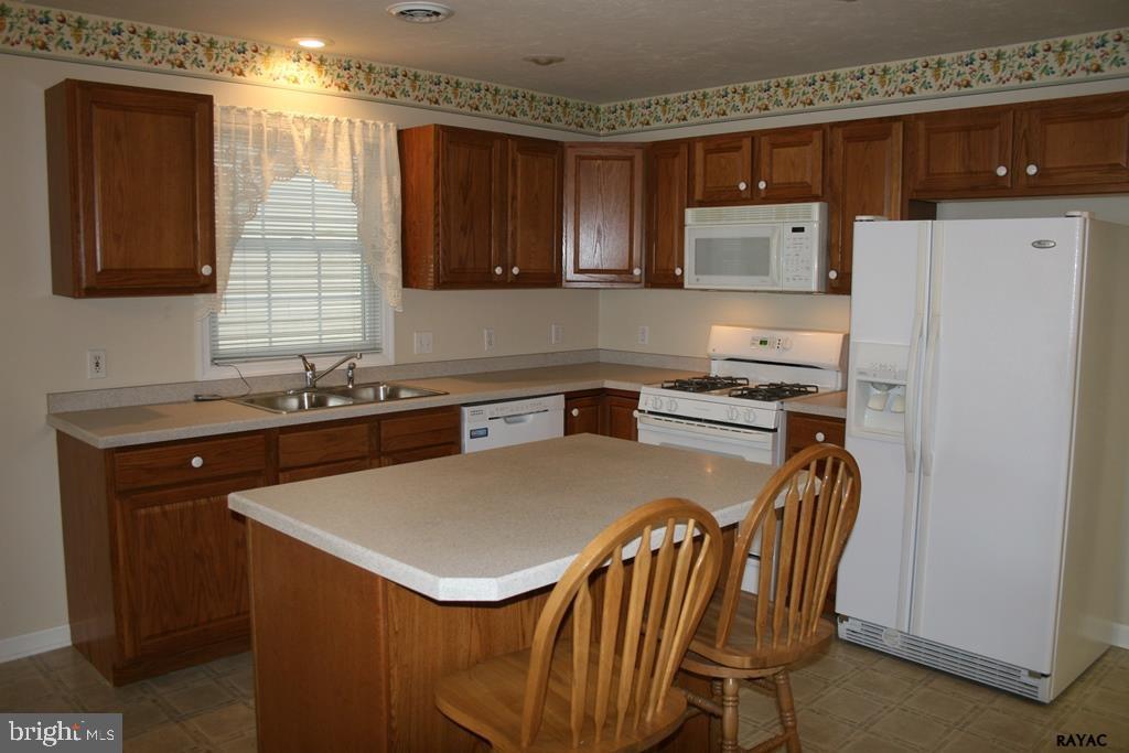 NORTH POINTE - Residential