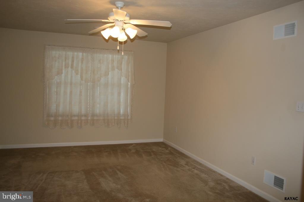 NORTH POINTE - Residential