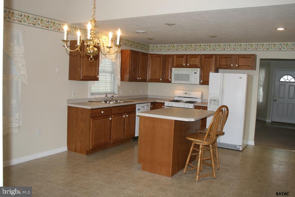 NORTH POINTE - Residential