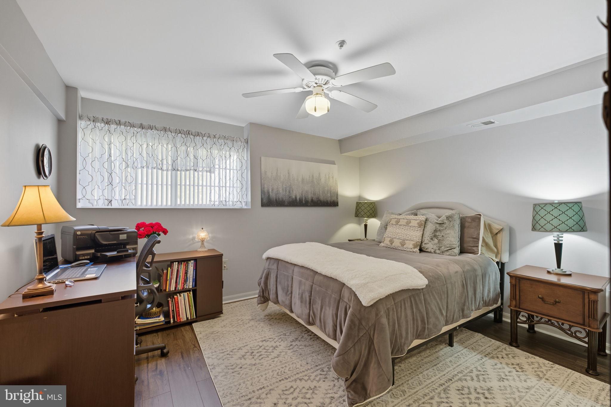 FORT WASHINGTON - Residential