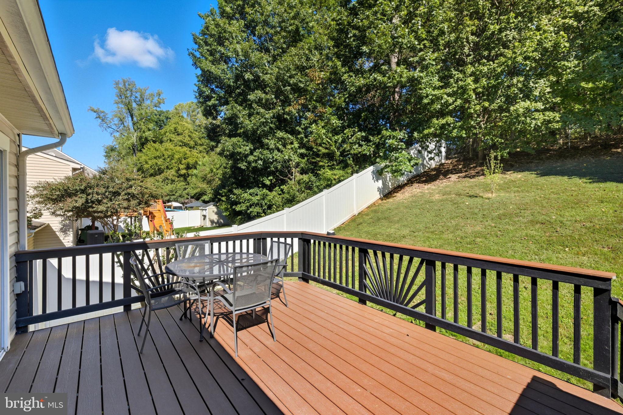 FORT WASHINGTON - Residential