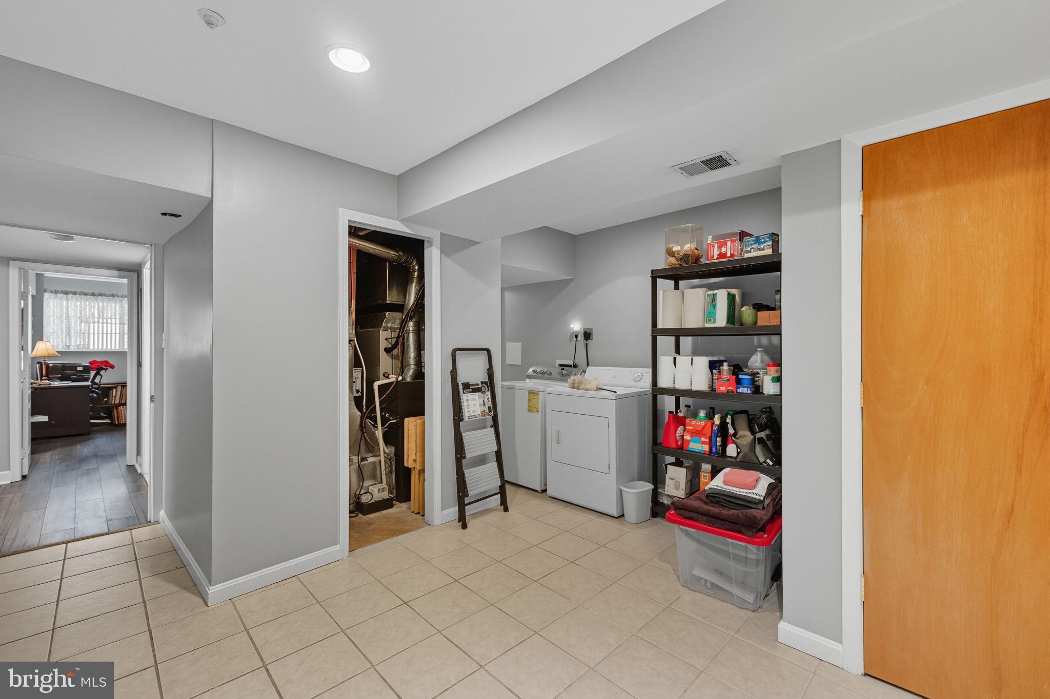 FORT WASHINGTON - Residential