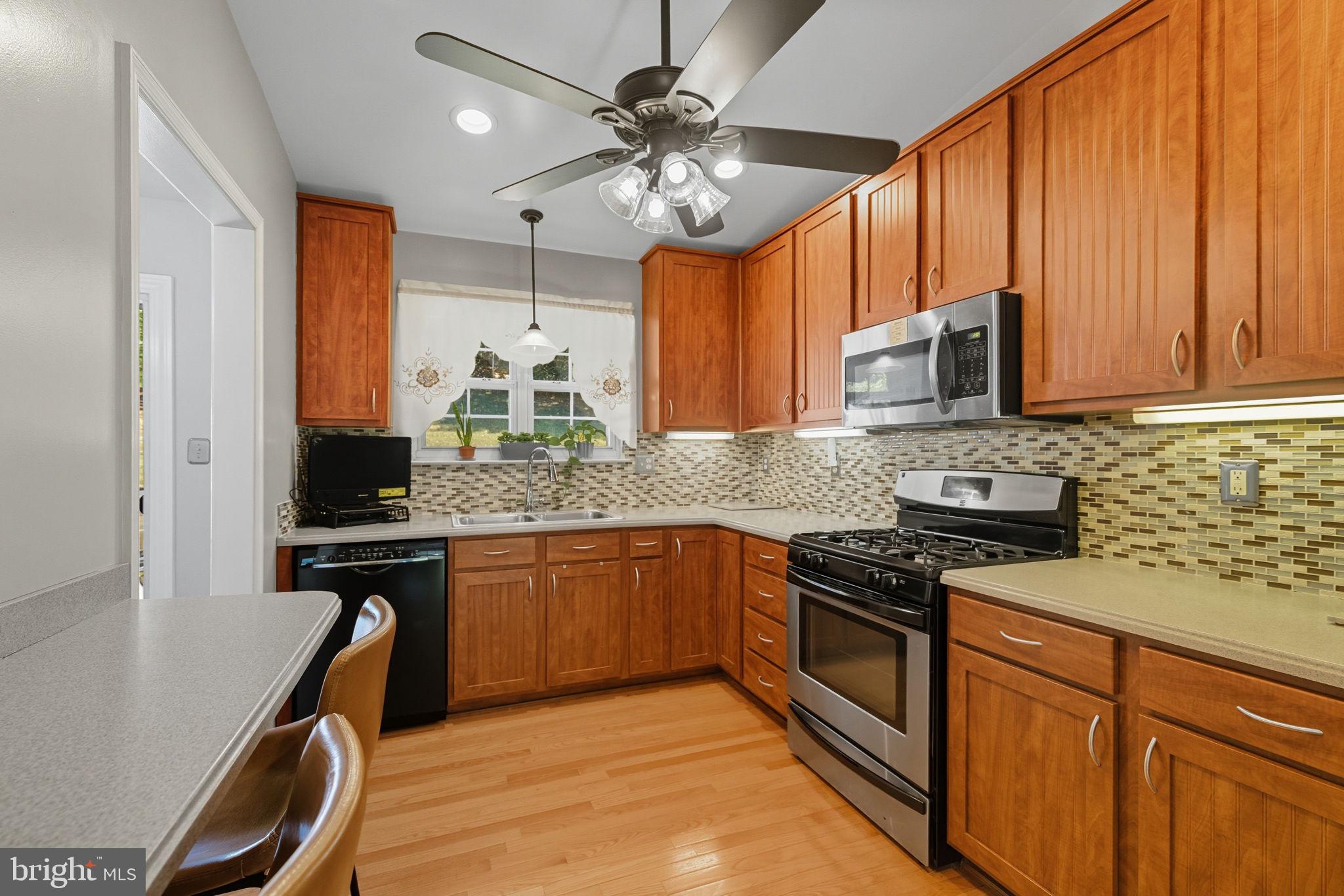 FORT WASHINGTON - Residential