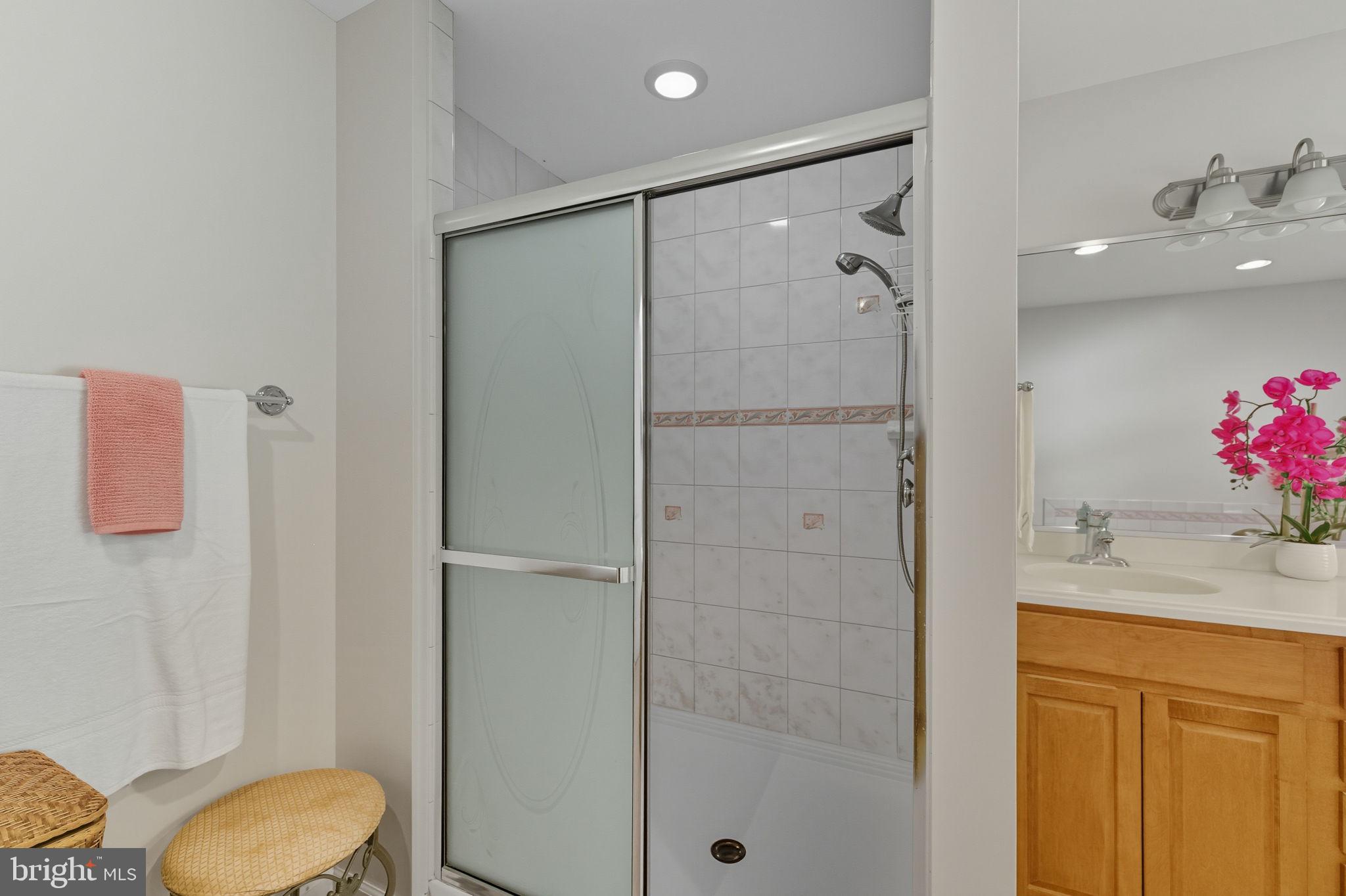 FORT WASHINGTON - Residential