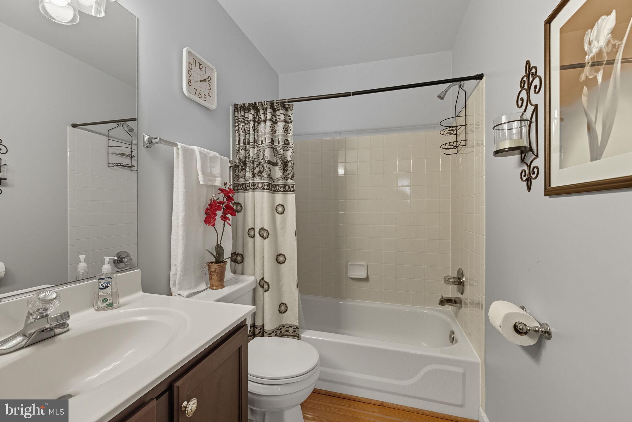 FORT WASHINGTON - Residential