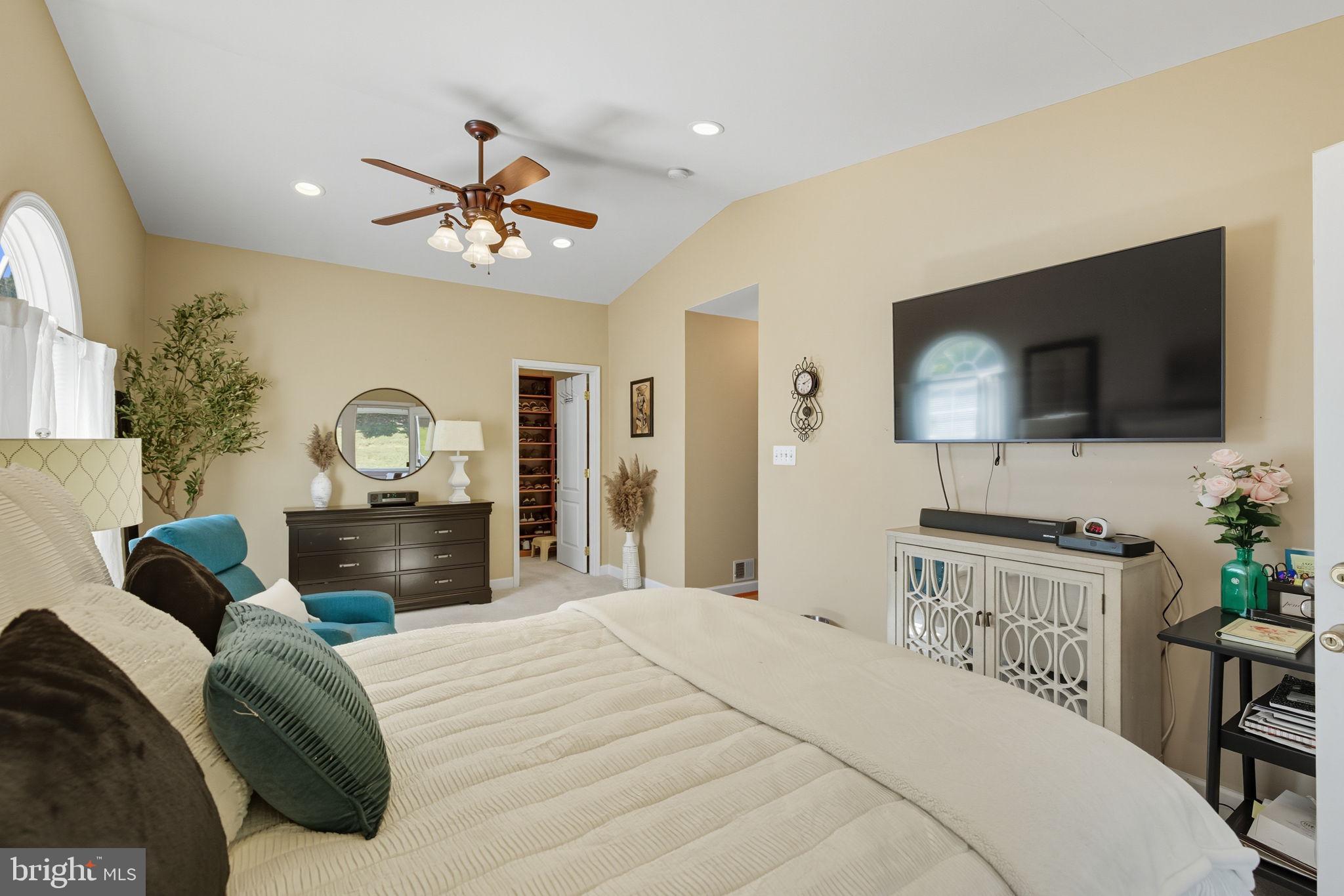 FORT WASHINGTON - Residential