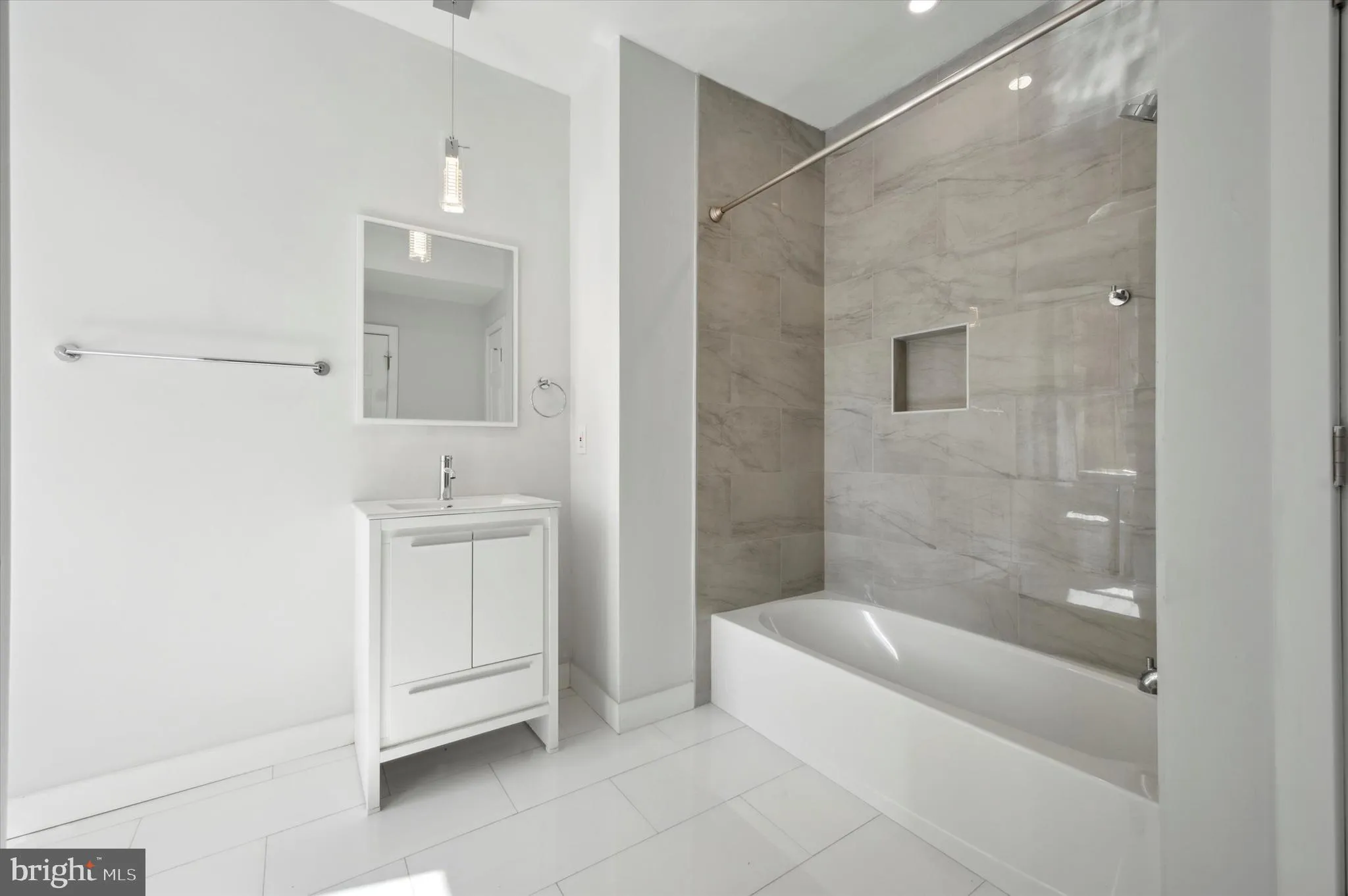 Philadelphia, Pennsylvania 19104, United States, 4 Bedrooms Bedrooms, ,3 BathroomsBathrooms,Residential,Active,104157