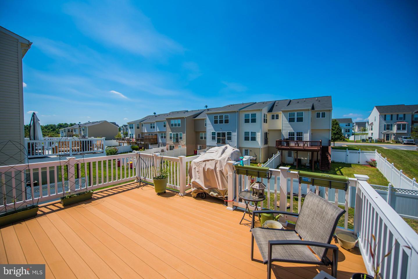 LAKELAND PLACE - Residential